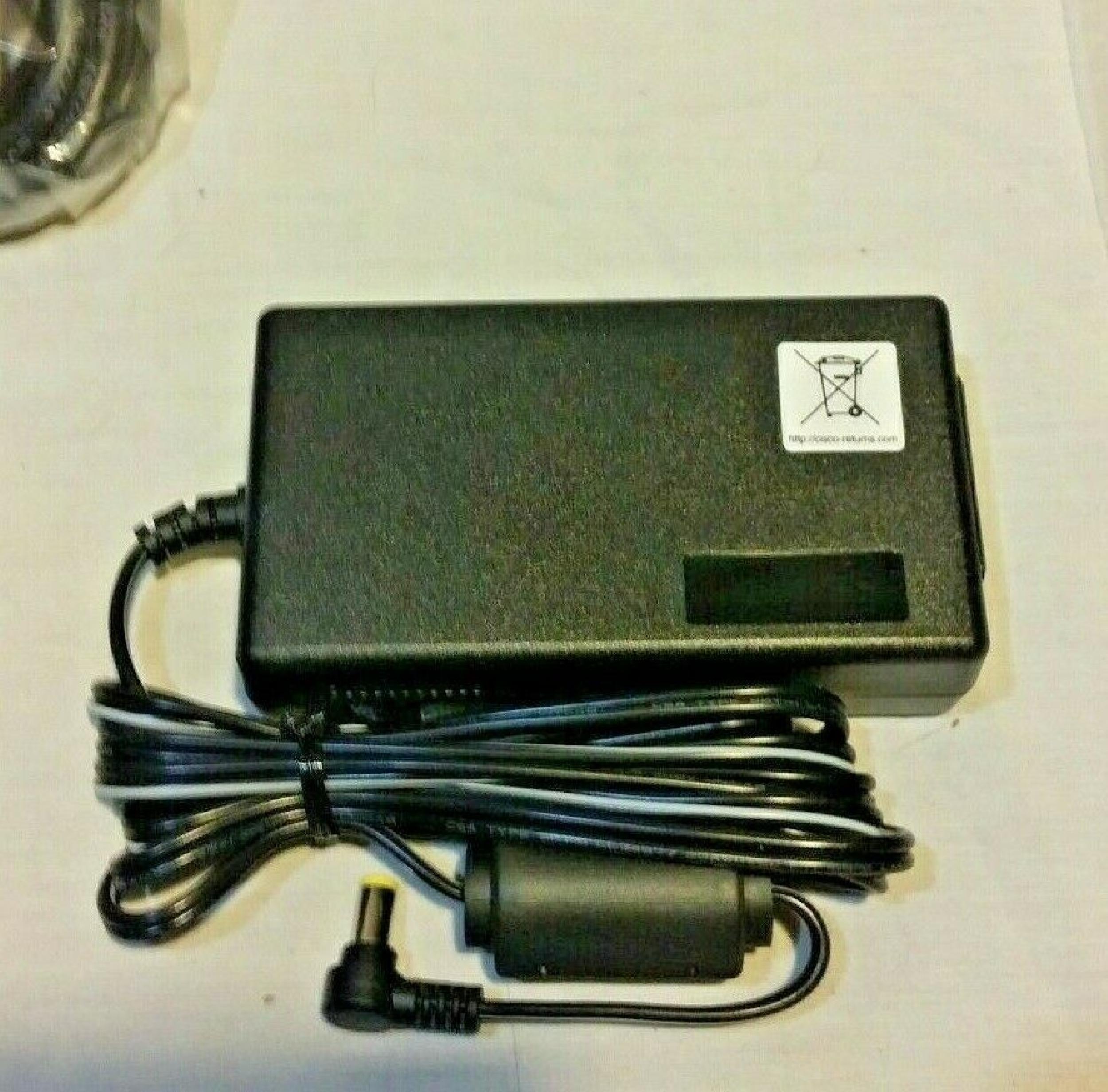 DELTA ELECTRONICS INC ADP-18PB AC ADAPTER 48V DC 0.38A WITH BARREL CONNECTOR CENTER POSITIVE OD:5.5MM ID:2.5MM