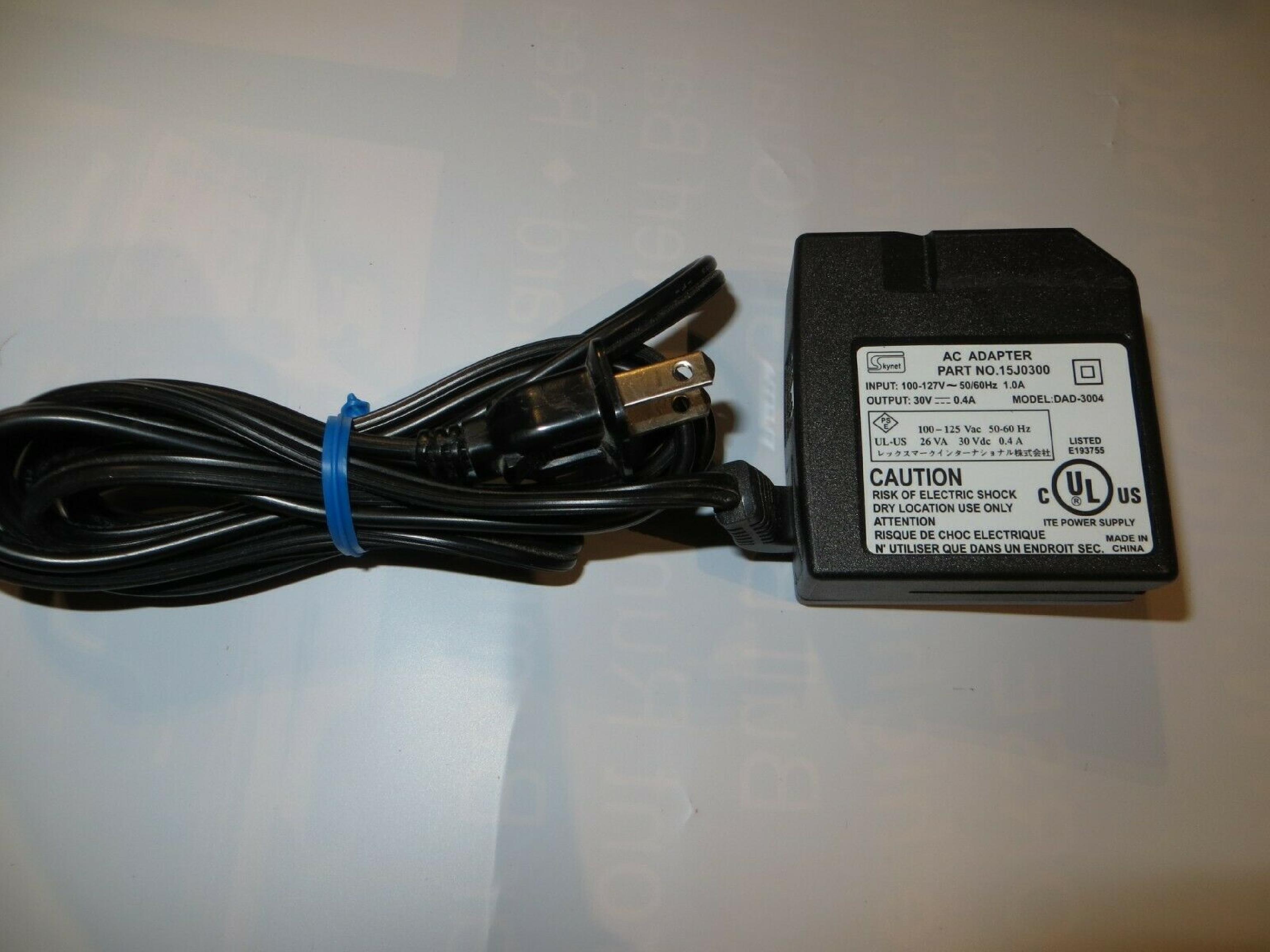 SKYNET ELECTRONICS DAD-3004 30V DC 0.4A AC ADAPTER WITH BARREL CONNECTOR CUT WIRE