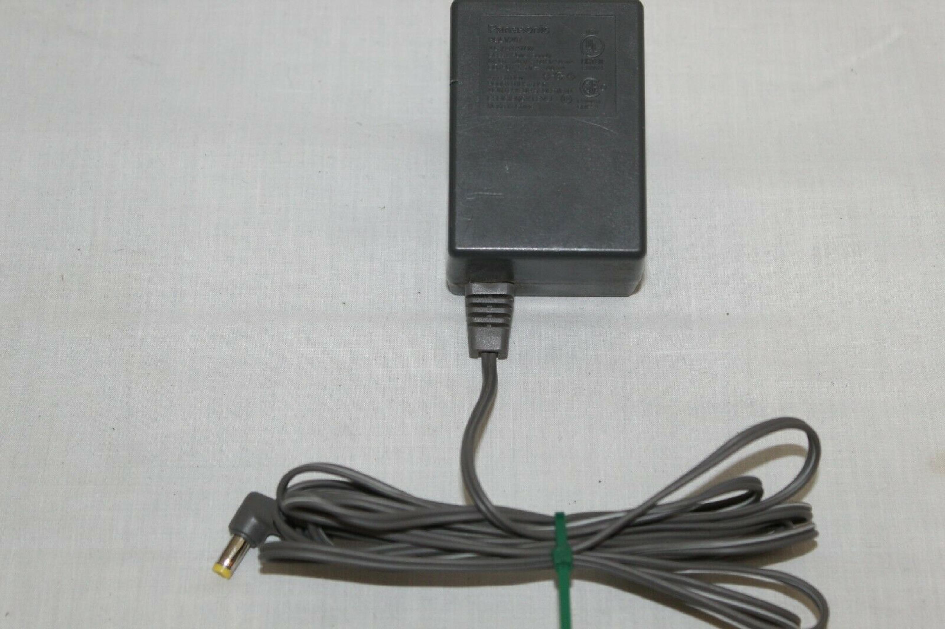 PANASONIC PQLV207 6.5V DC 500MA AC ADAPTER WITH BARREL CONNECTOR