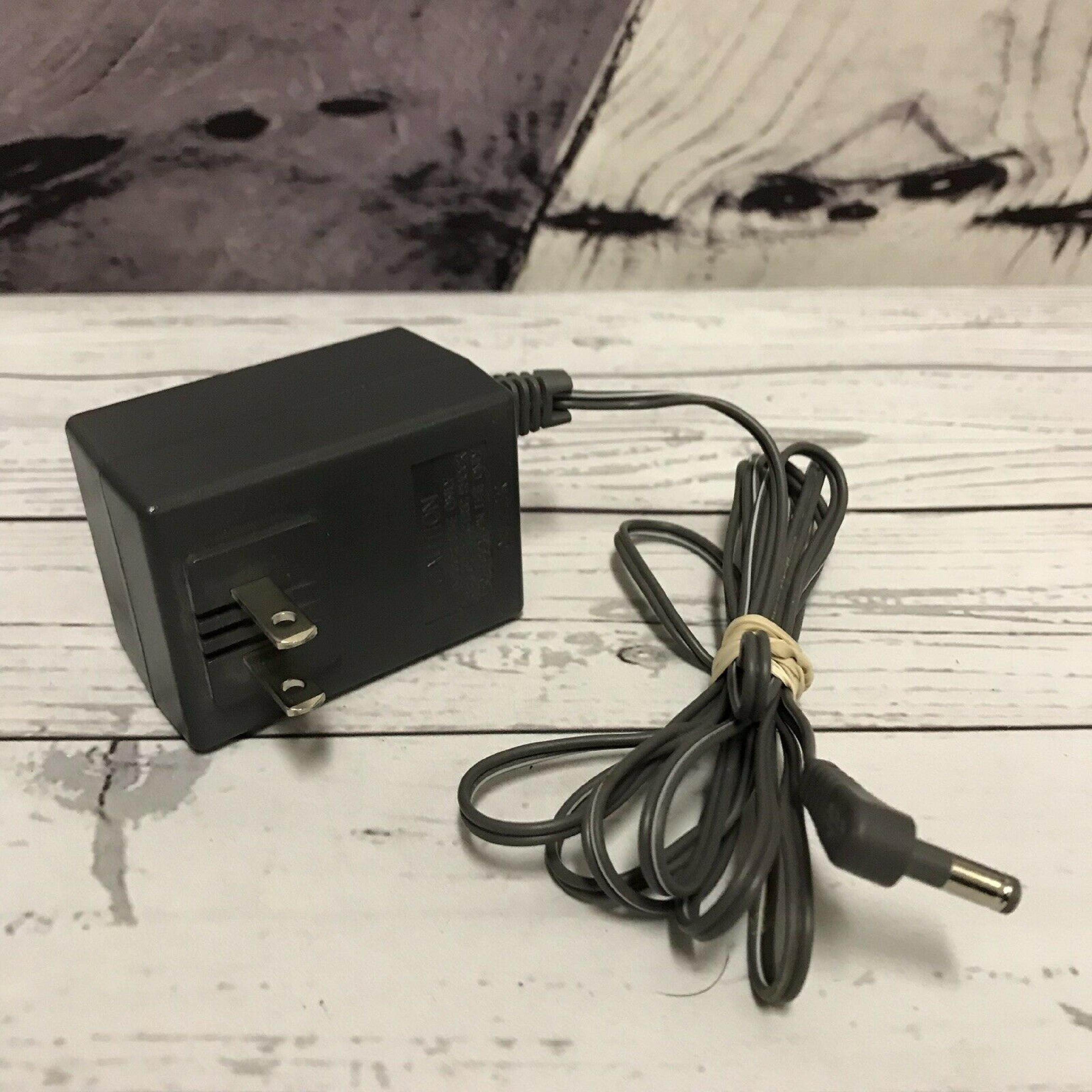 PANASONIC PQLV207 6.5V DC 500MA AC ADAPTER WITH BARREL CONNECTOR