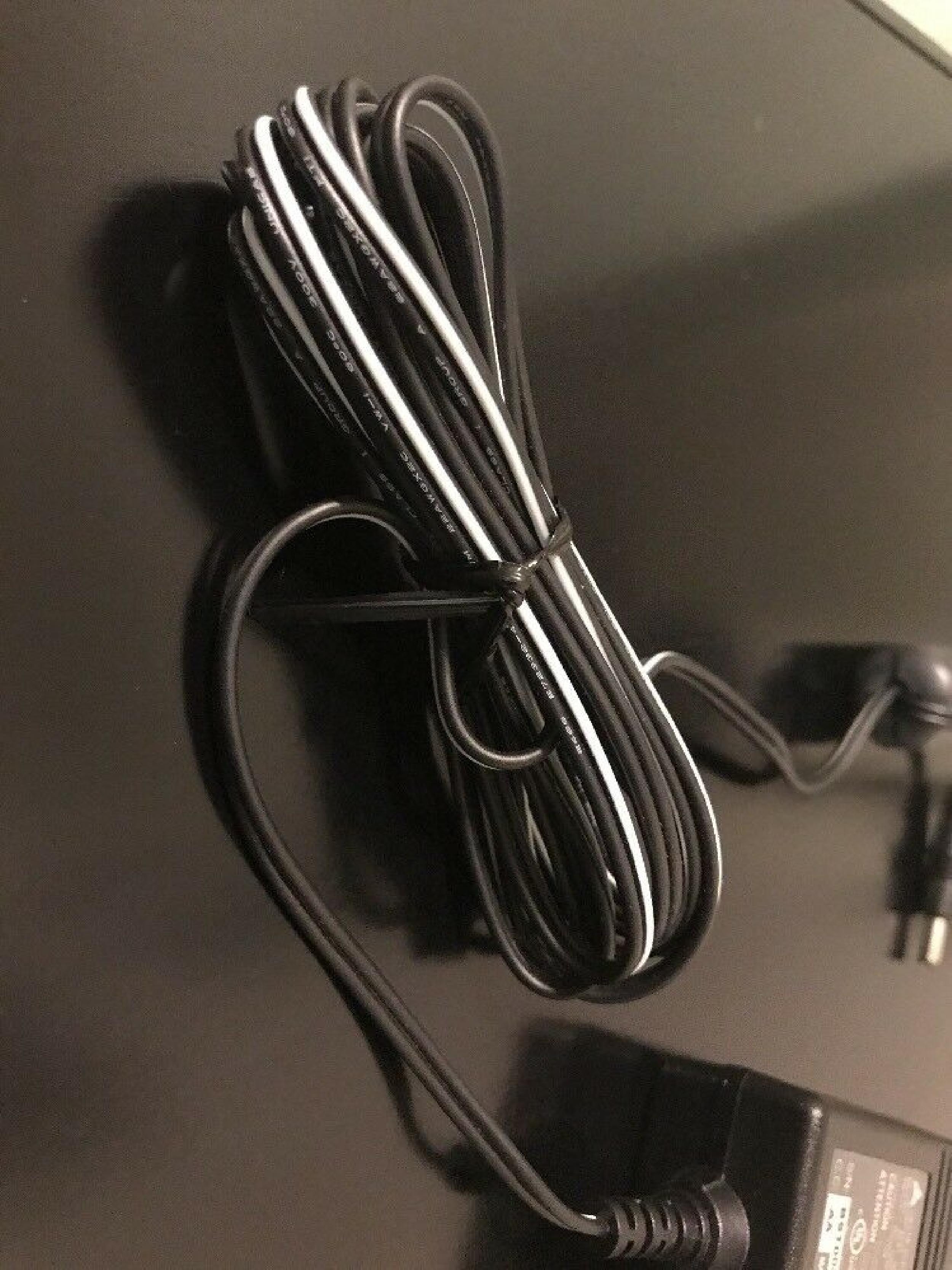 DELTA ELECTRONICS INC ADP-9CB 7.5V DC 1.2A AC ADAPTER WITH CONNECTOR