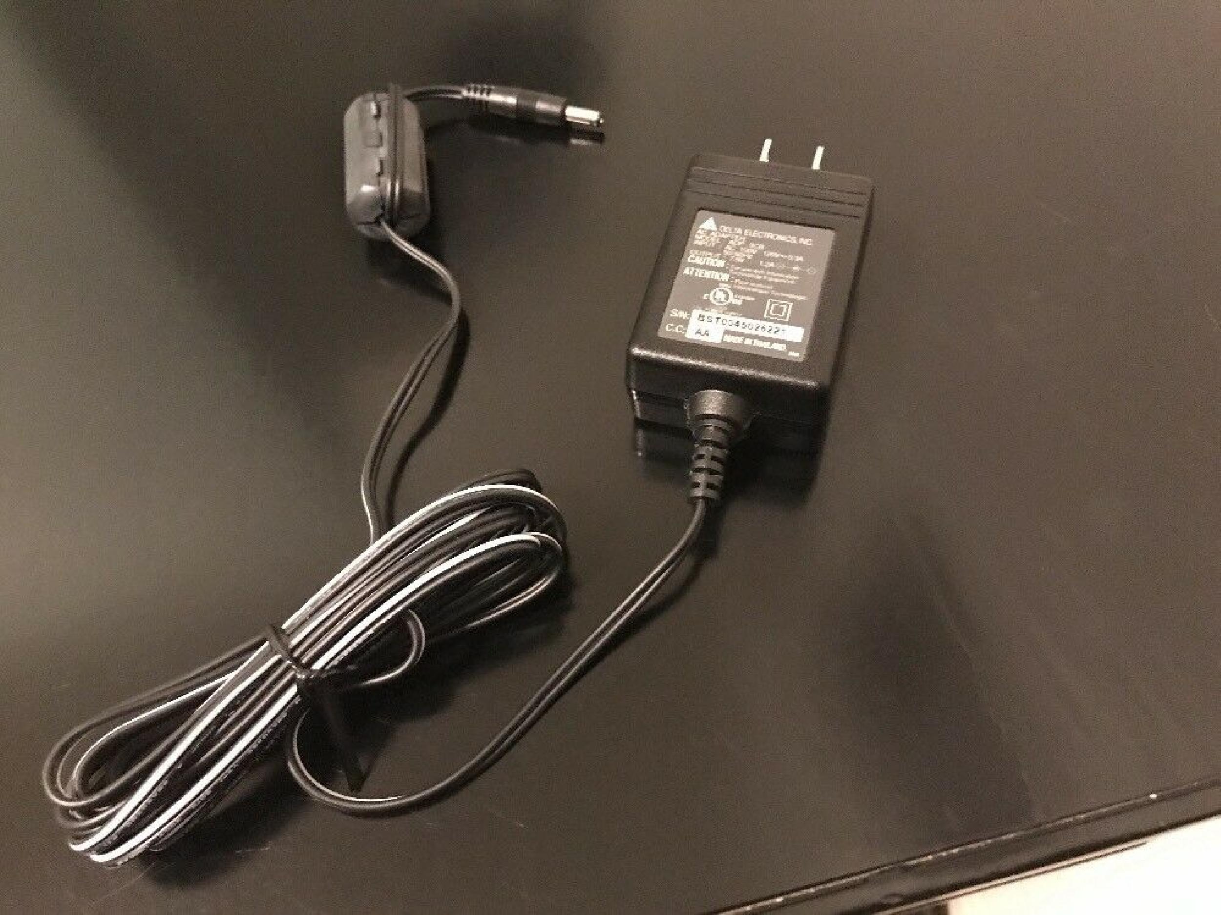 DELTA ELECTRONICS INC ADP-9CB 7.5V DC 1.2A AC ADAPTER WITH CONNECTOR