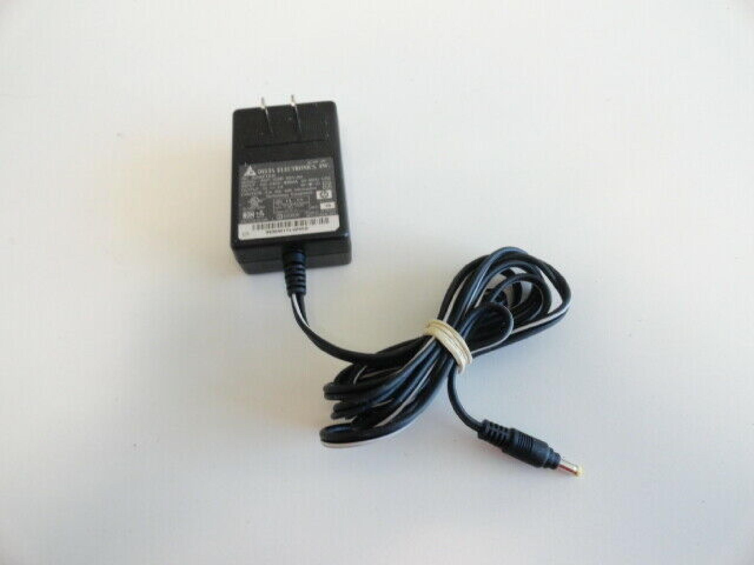 DELTA ELECTRONICS INC ADP-10SB 5V DC 2000MA AC ADAPTER WITH BARREL CONNECTOR 2A