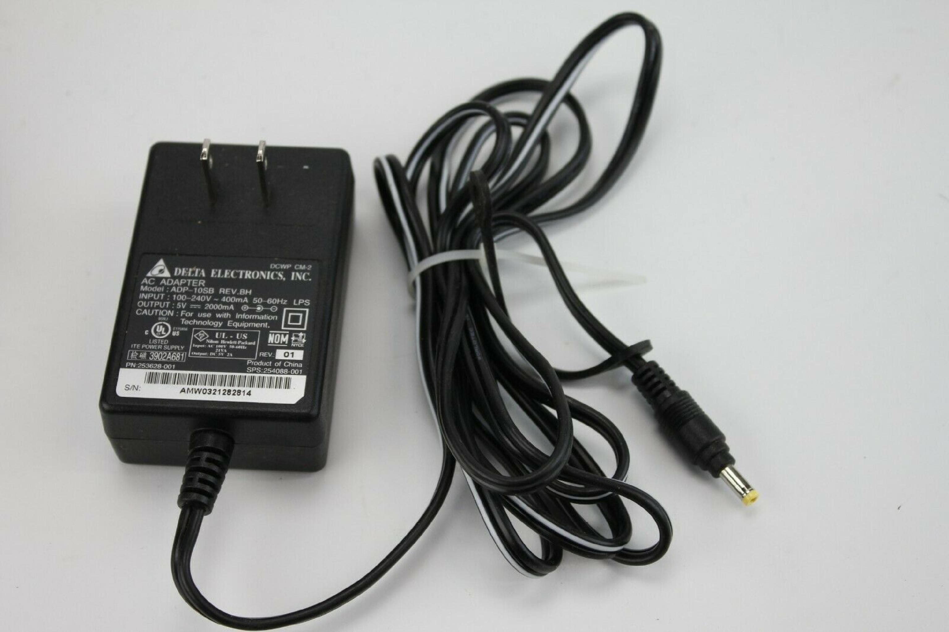 DELTA ELECTRONICS INC 253628-001 5V DC 2000MA AC ADAPTER WITH BARREL CONNECTOR 2A