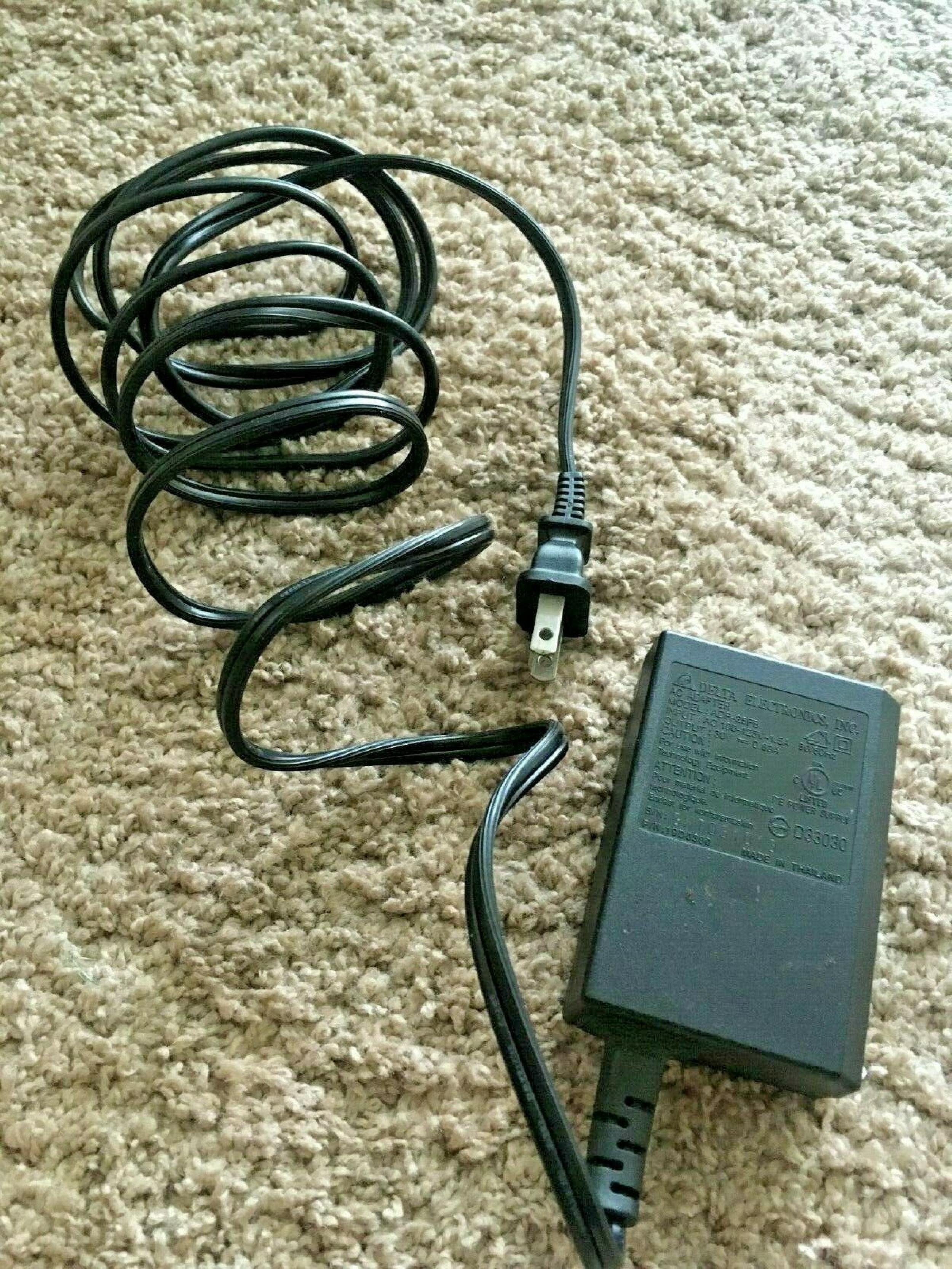 DELTA ELECTRONICS INC ADP-25FB 30V DC 0.83A AC ADAPTER WITH SLIDE IN CONNECTOR CUT WIRE