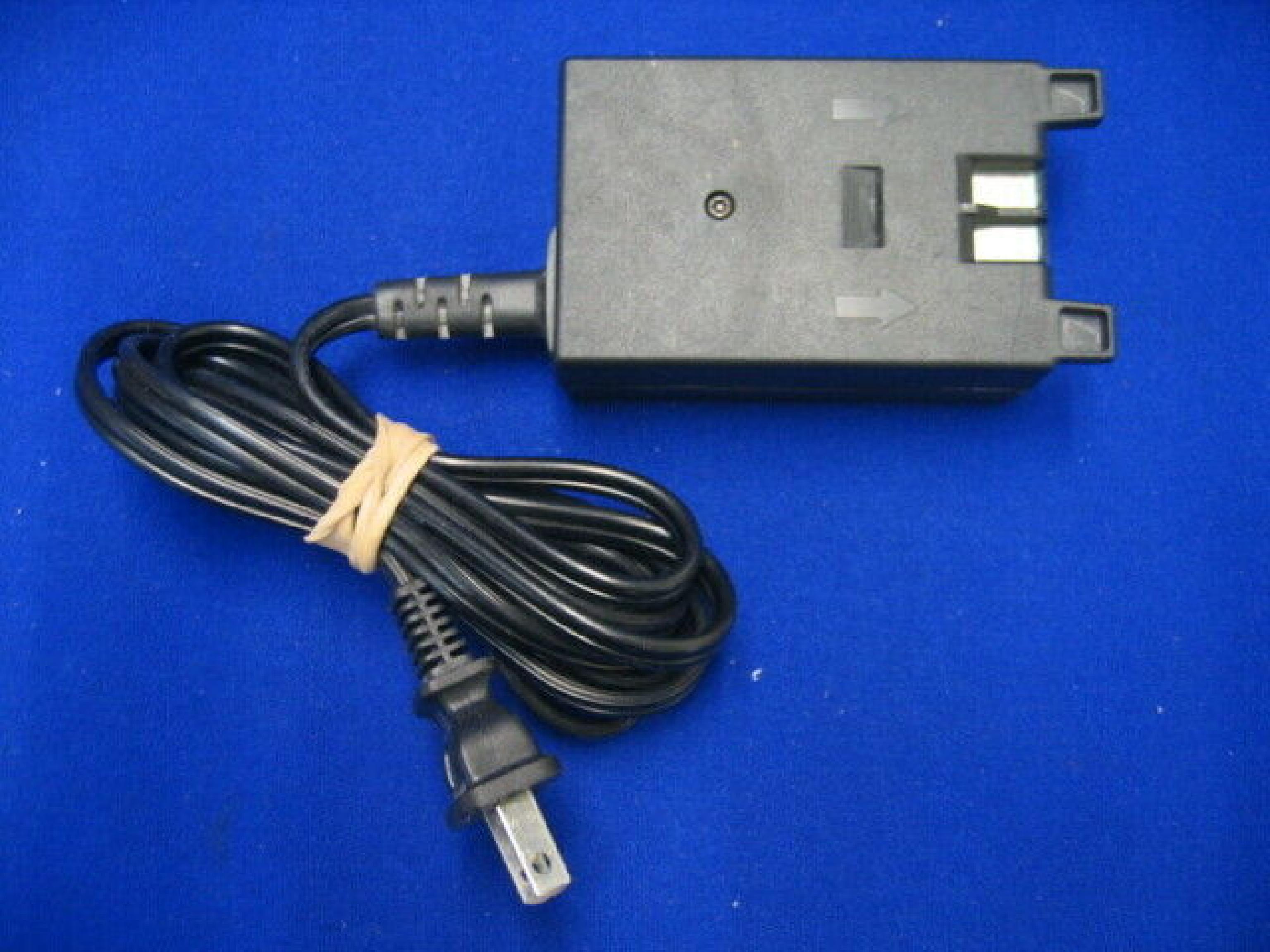 DELTA ELECTRONICS INC 13D0300 30V DC 0.83A AC ADAPTER WITH SLIDE IN CONNECTOR CUT WIRE