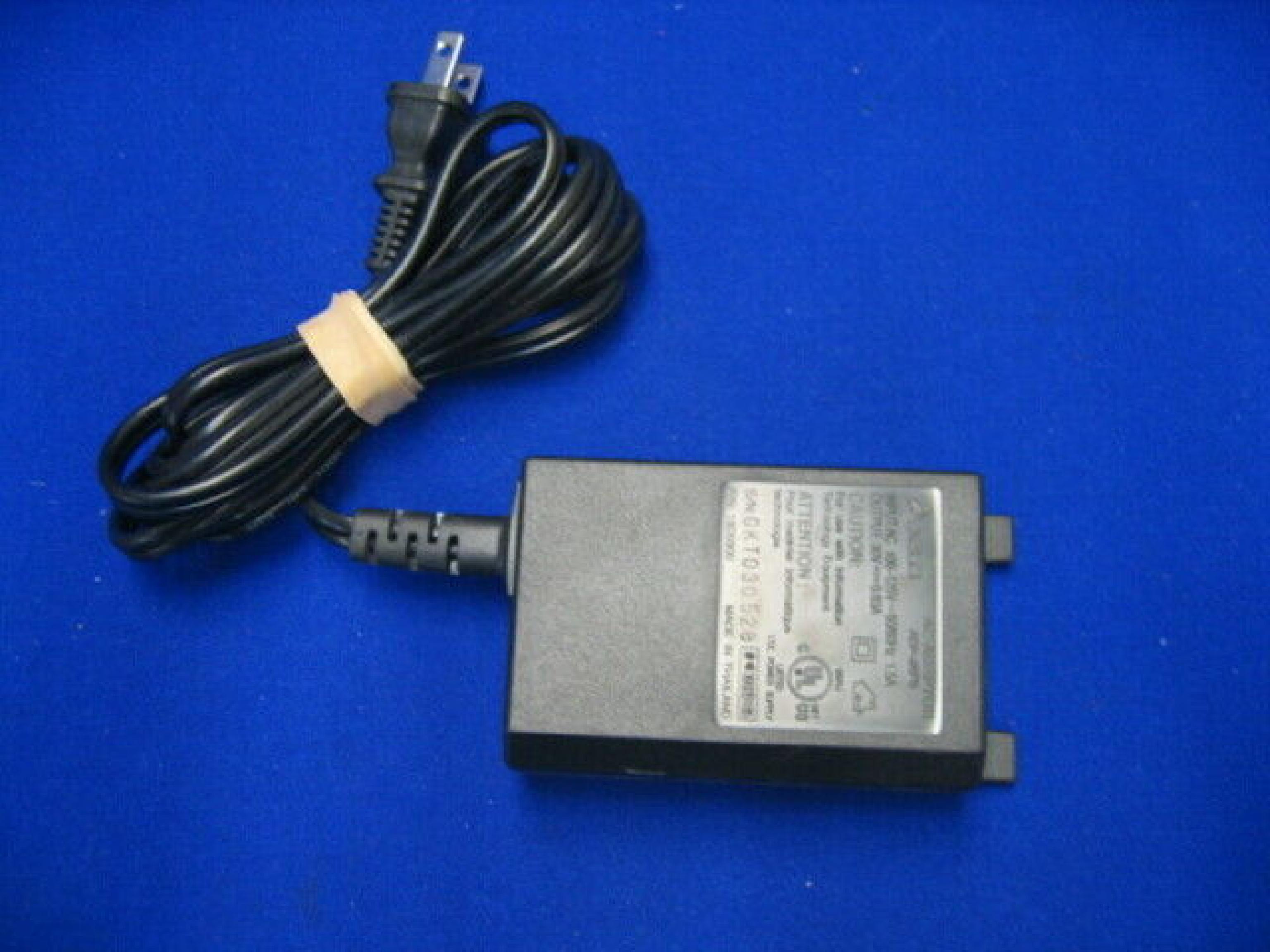 DELTA ELECTRONICS INC 13D0300 30V DC 0.83A AC ADAPTER WITH SLIDE IN CONNECTOR CUT WIRE