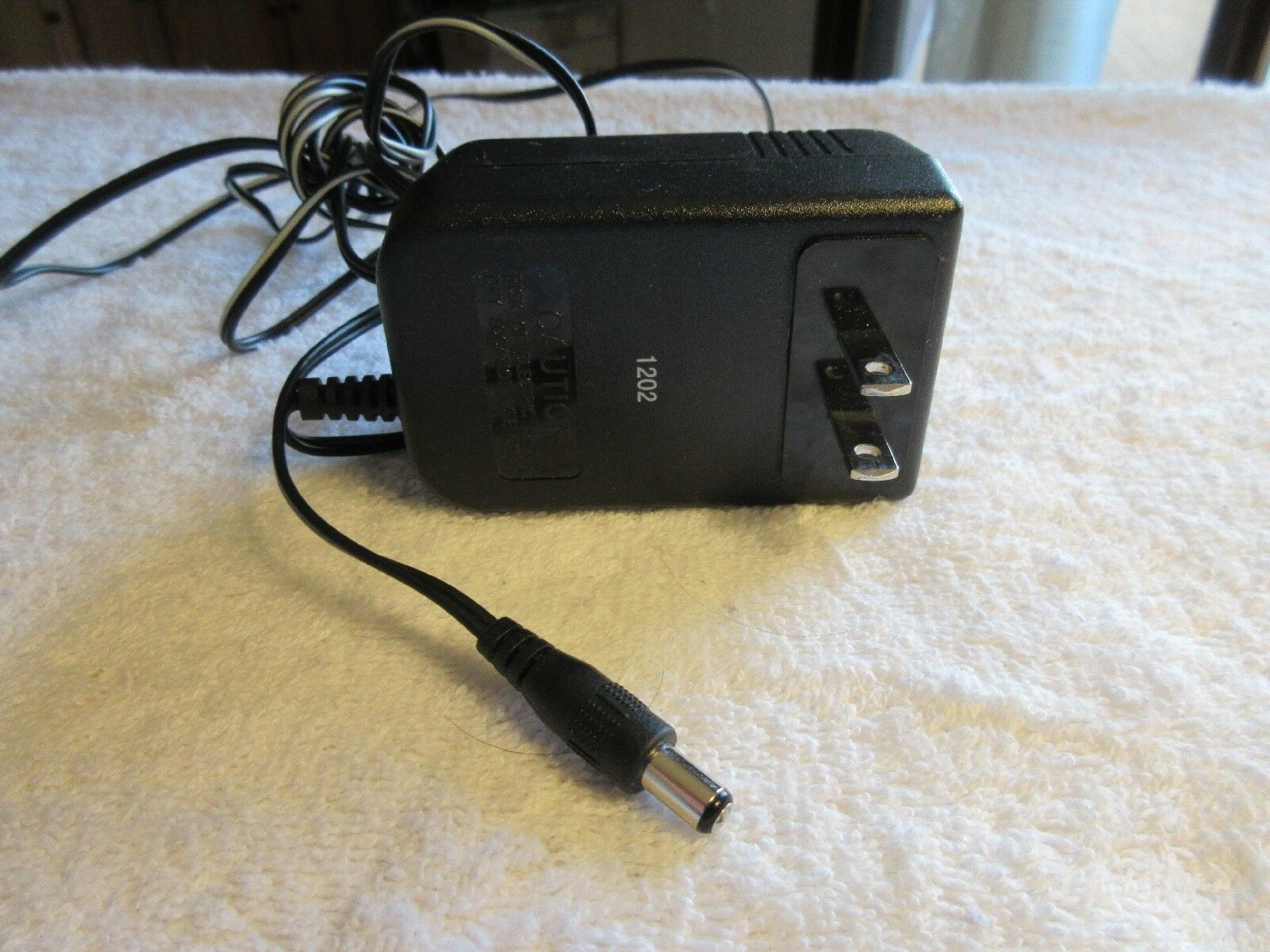 MEI MADA-3025-PS 5.0V DC 1000MA AC ADAPTER WITH BARREL CONNECTOR