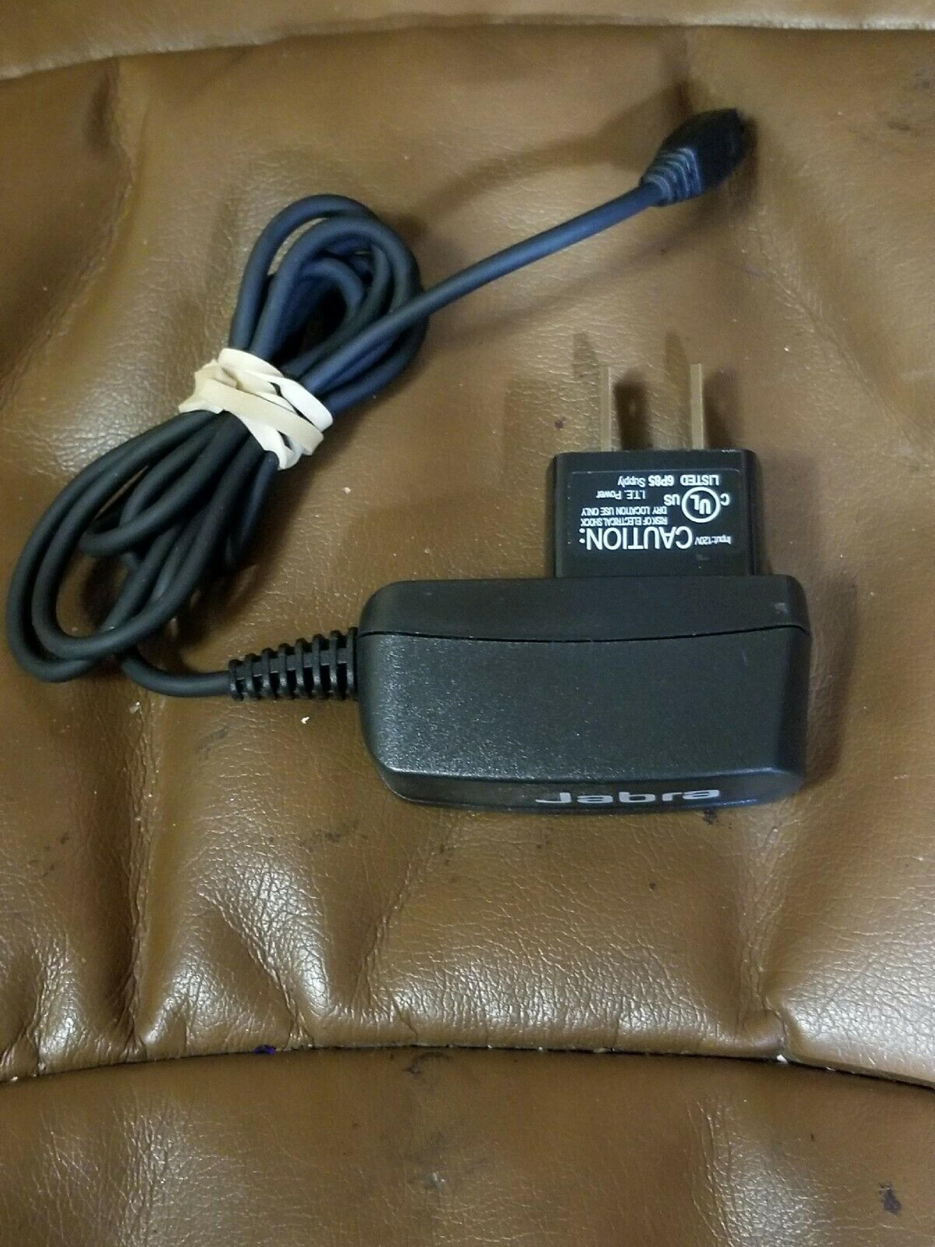 JABRA FW7600/06 6V DC 250MA AC ADAPTER WITH BARREL CONNECTOR MINI 4 PIN