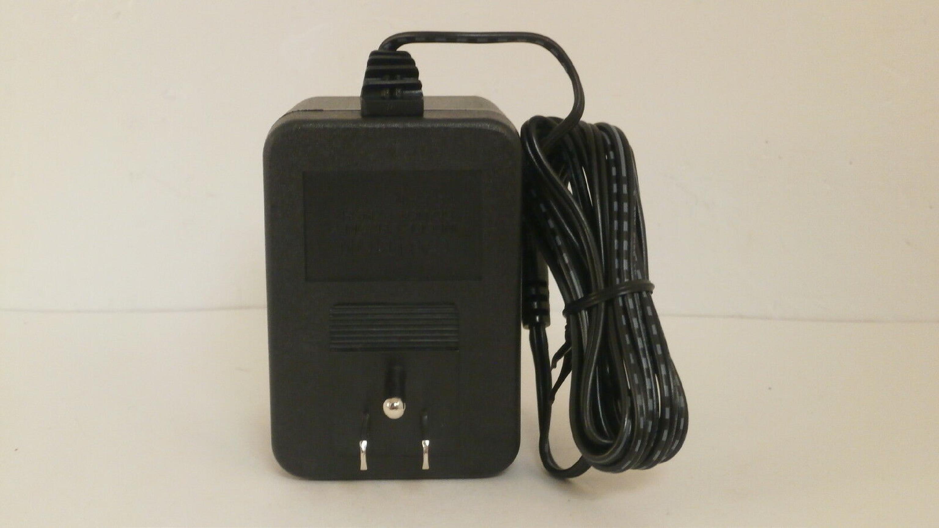 TOTAL POWER TP48-111ER 9V DC 0.55A AC ADAPTER WITH BARREL CONNECTOR