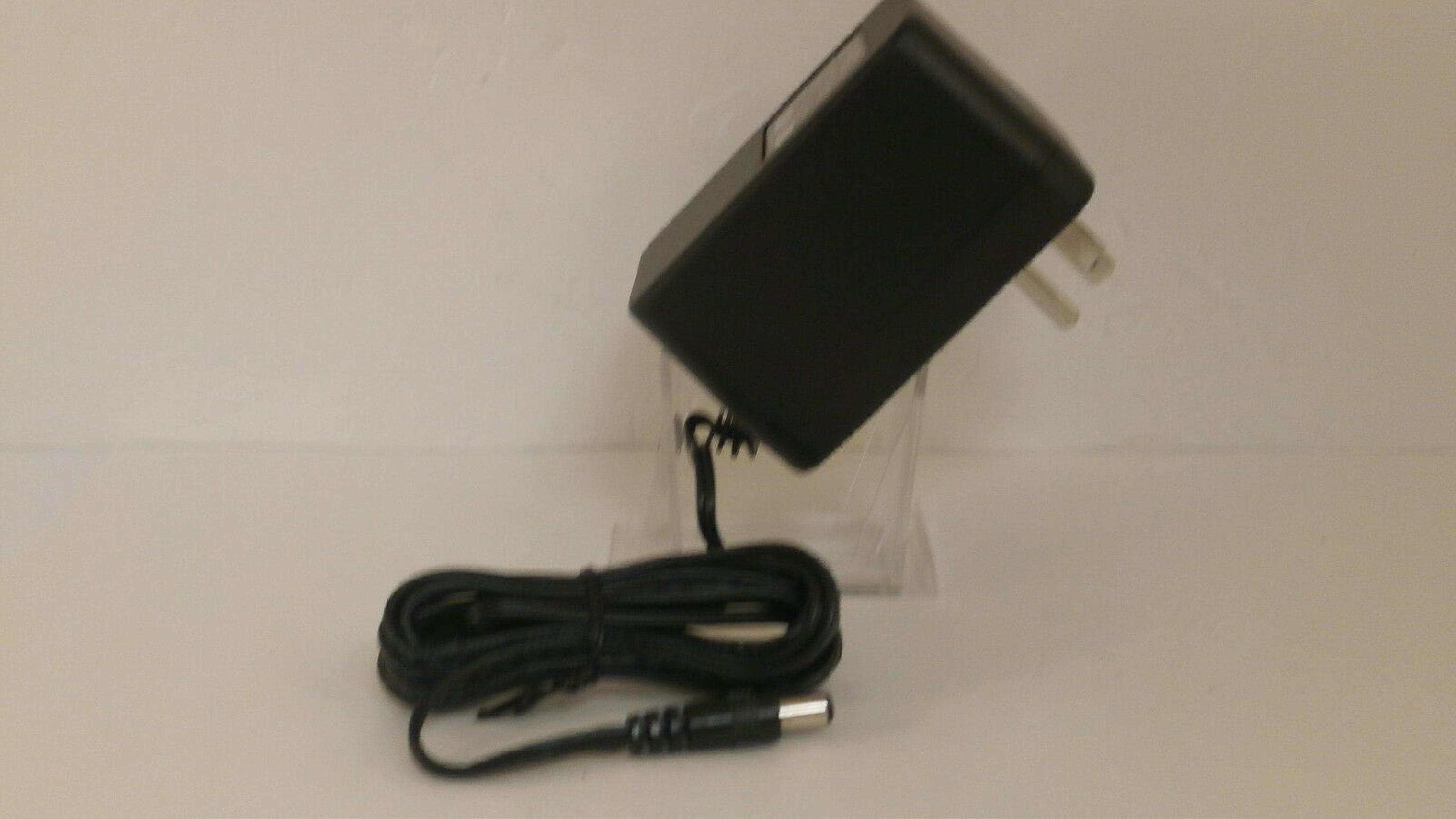 TOTAL POWER TP48-111ER 9V DC 0.55A AC ADAPTER WITH BARREL CONNECTOR