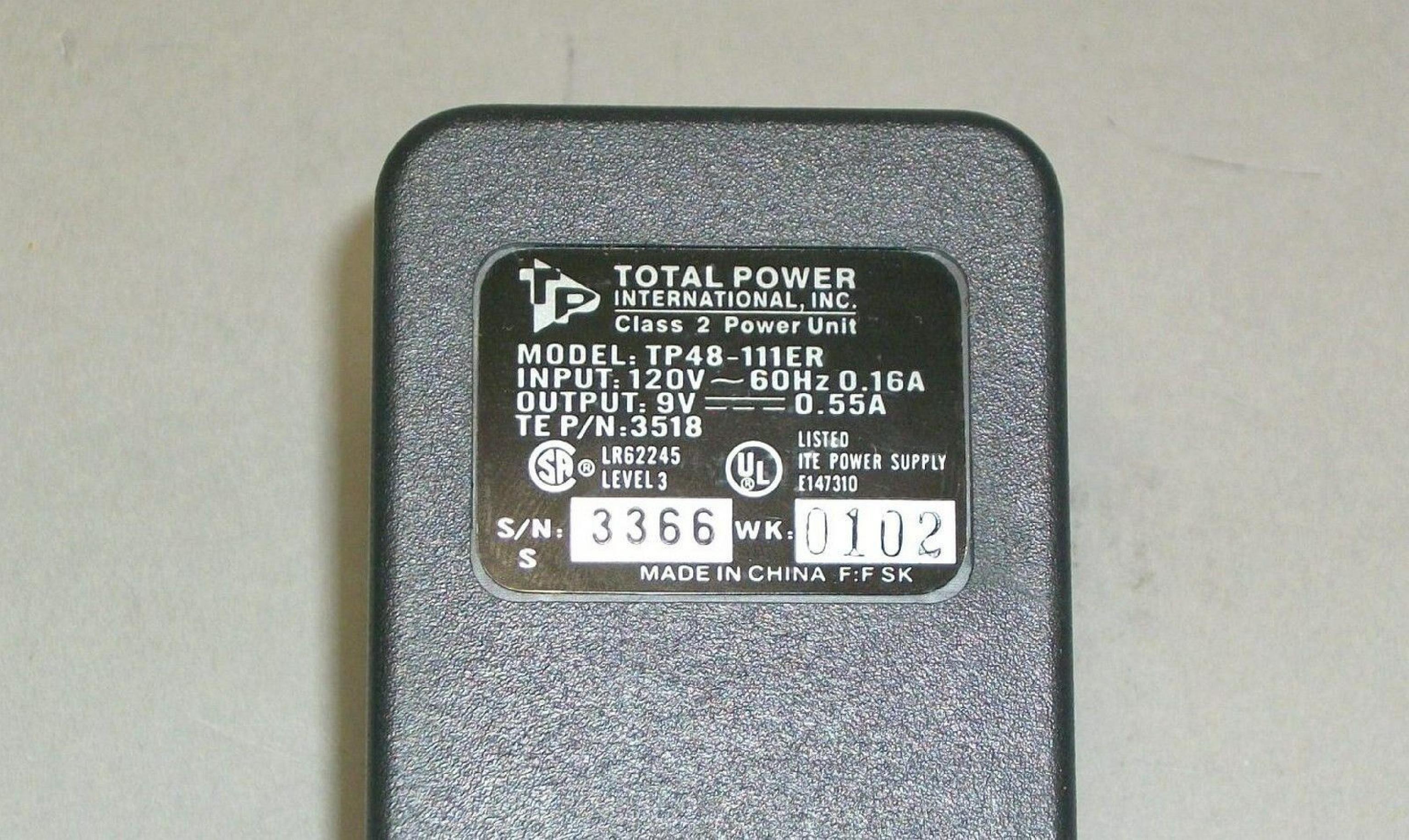 TOTAL POWER TP48-111ER 9V DC 0.55A AC ADAPTER WITH BARREL CONNECTOR