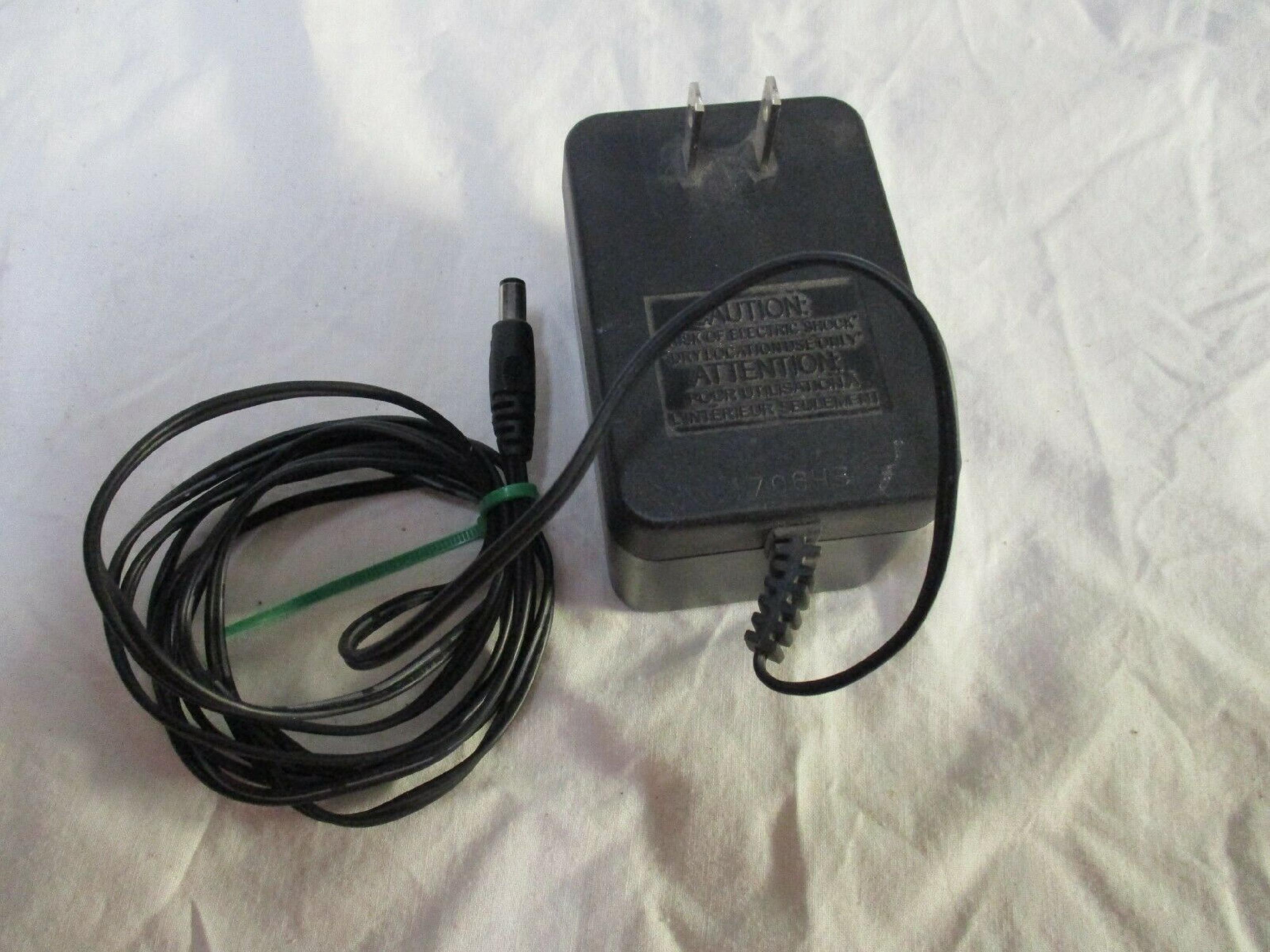 GENERIC / NETGEAR / DVE DV-1280-3 12V DC 1000MA AC ADAPTER WITH BARREL CONNECTOR 12VDC 1000MA, 6FT CABLE CONNECTOR, OD:5.5MM, ID:2.0MM, WALL STYLE POWER SUPPLY 1.2AMP 1A, ID:2.05MM, STYLE, NEGATIVE POLE OUTSIDE 12 VOLT