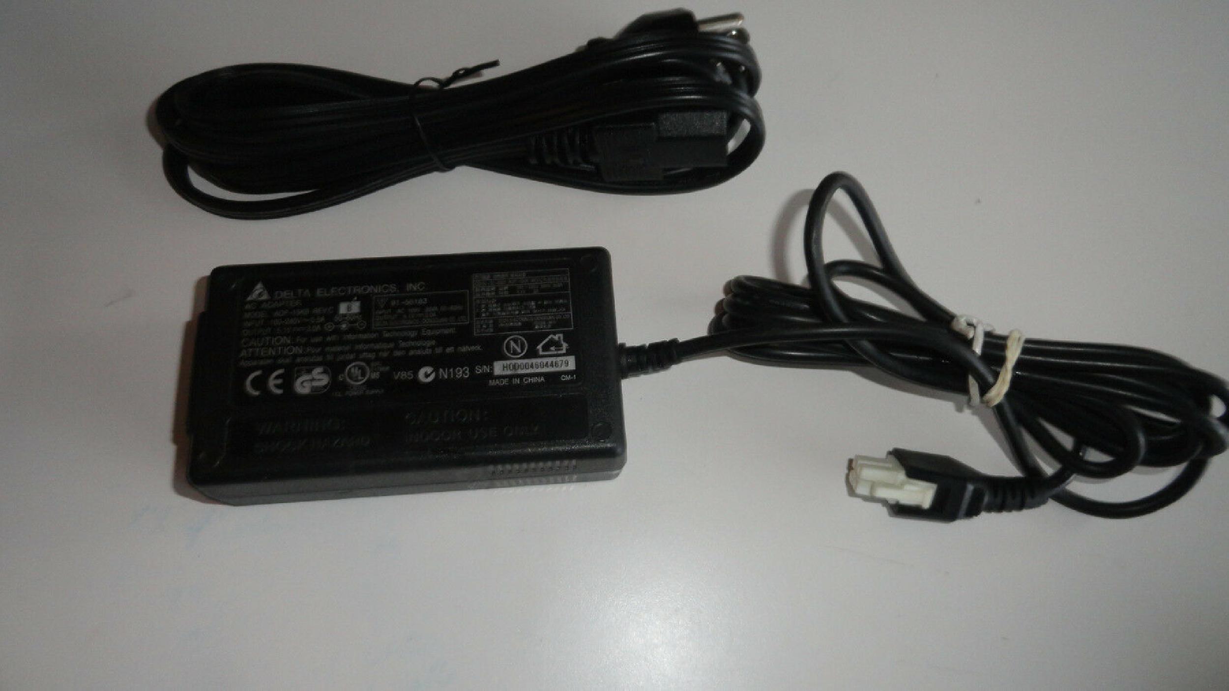 DELTA ELECTRONICS INC ADP-15KB 5.1V DC 3.0A AC ADAPTER WITH BARREL CONNECTOR