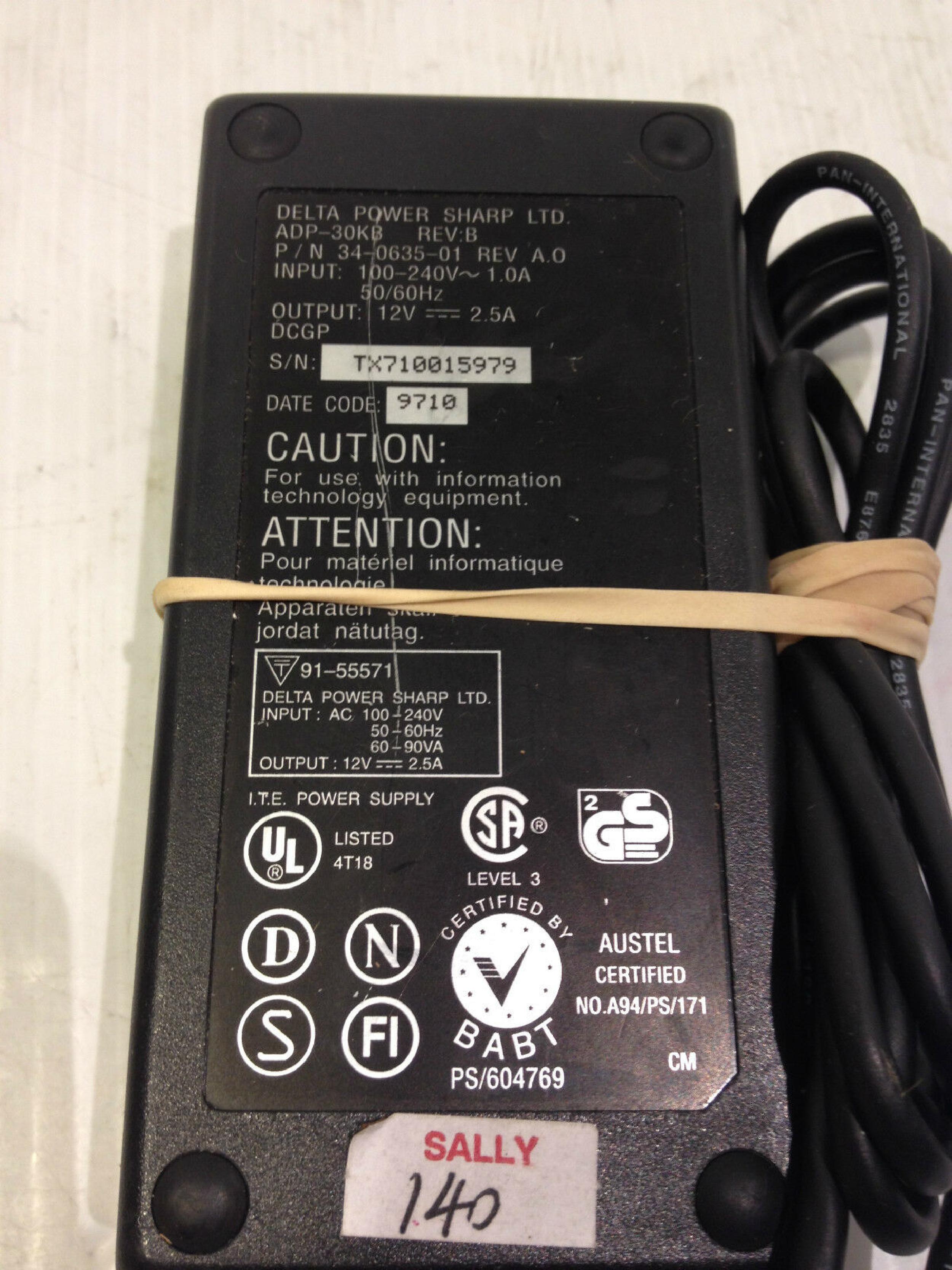 DELTA ELECTRONICS INC ADP-30KB 12V DC 2.5A AC ADAPTER WITH 5 PIN CONNECTOR