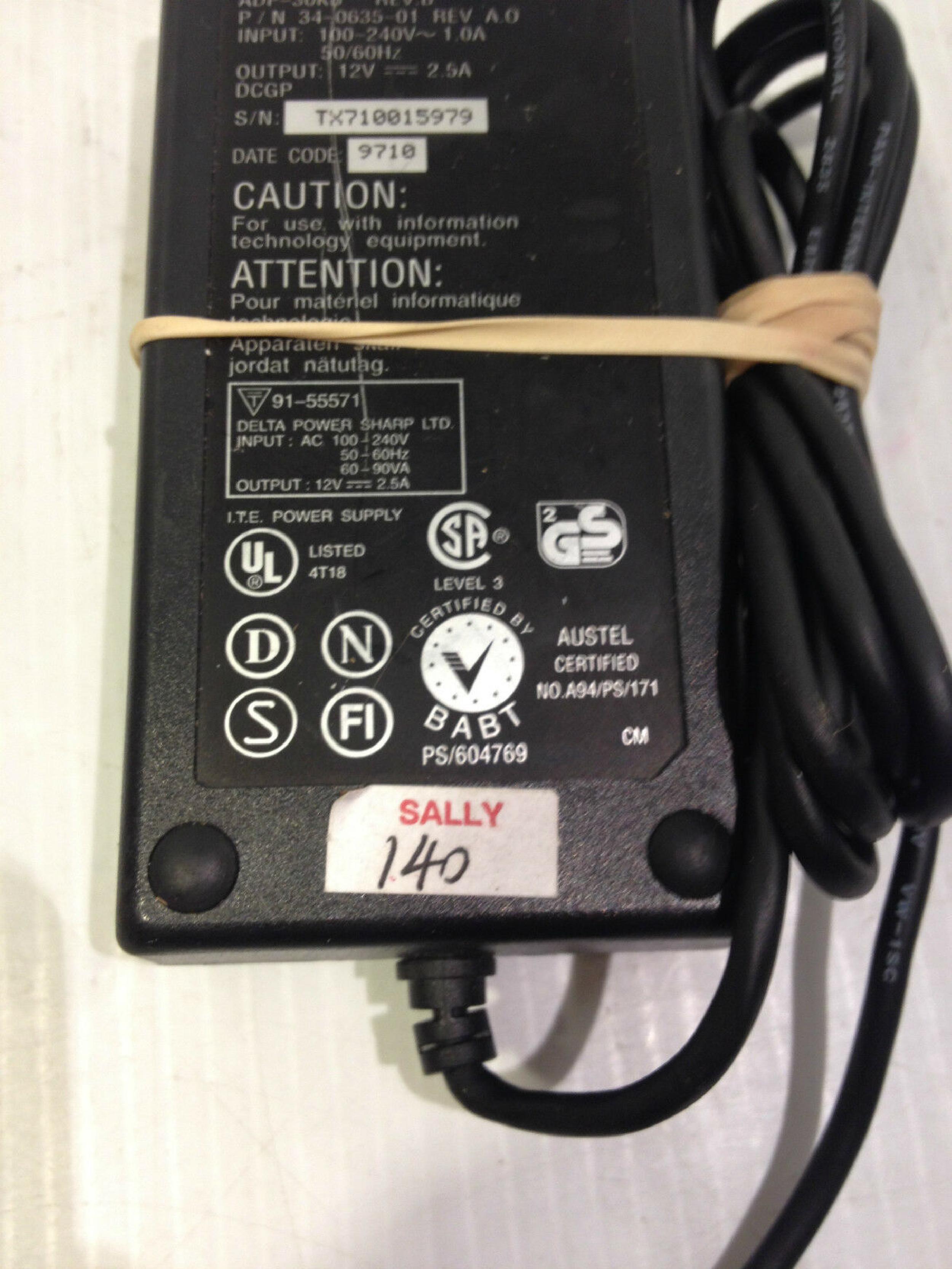 DELTA ELECTRONICS INC ADP-30KB 12V DC 2.5A AC ADAPTER WITH 5 PIN CONNECTOR