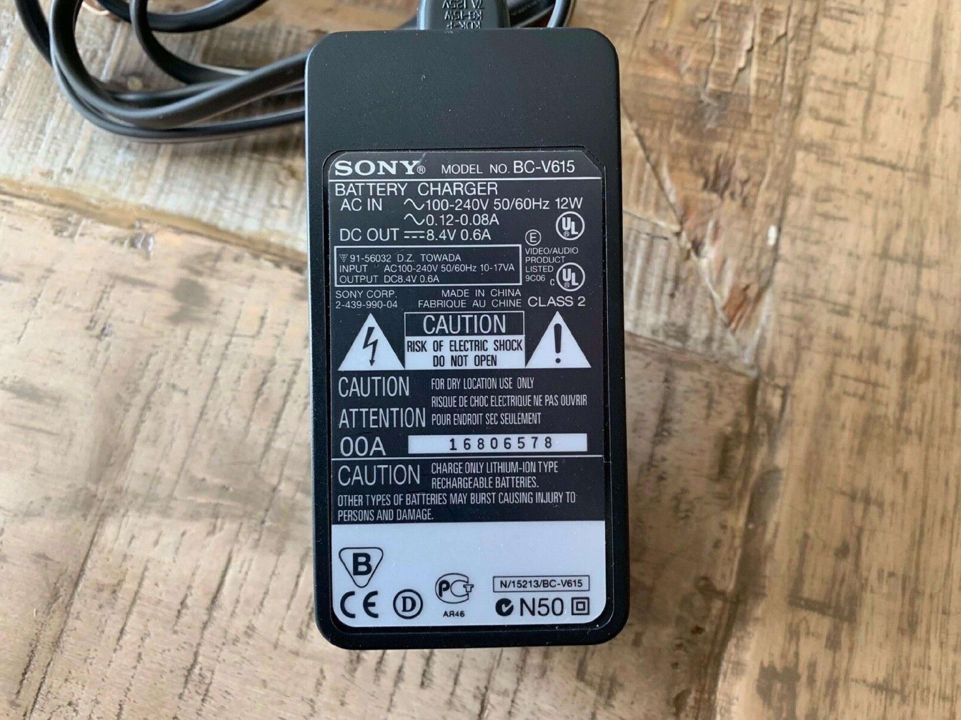 SONY BC-V615 8.4V DC 0.6A AC ADAPTER AND BATTERY CHARGER .6A