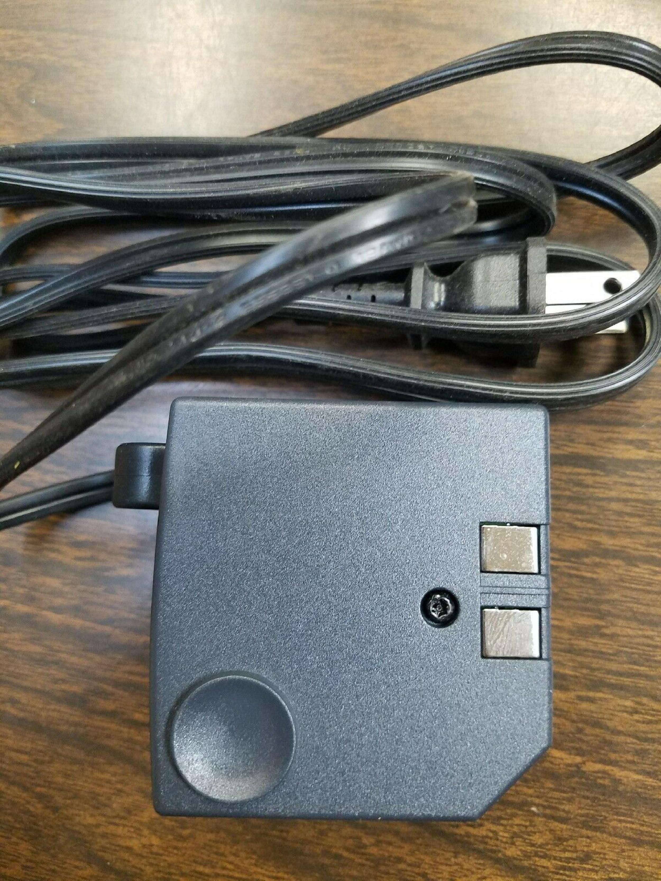 DELTA ELECTRONICS INC ADP-12UB CUT WIRE 30V DC 0.4A AC ADAPTER