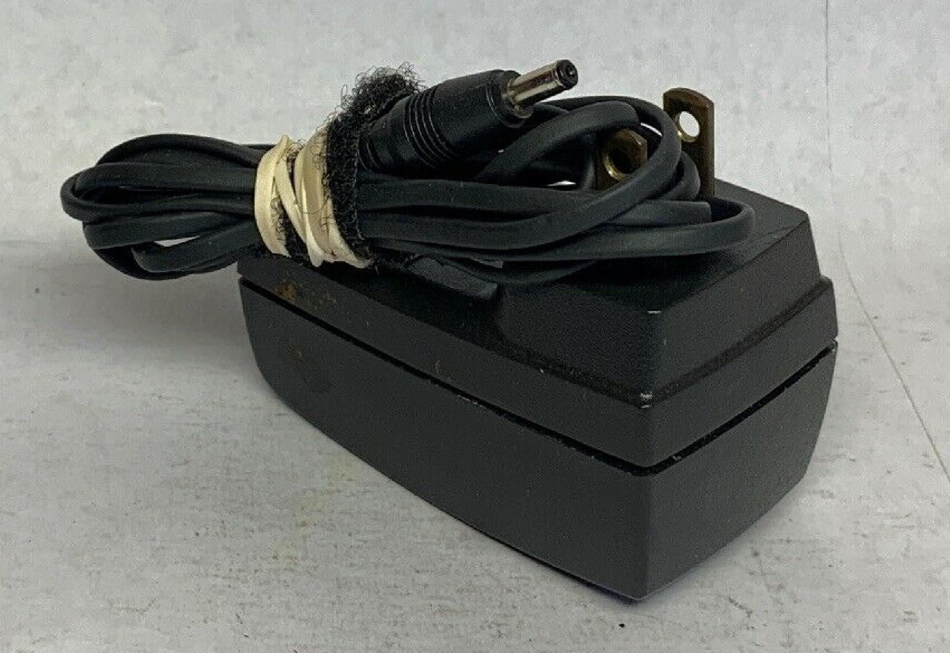 NOKIA ACP-8U CUT WIRE 5.3V DC 500MA AC ADAPTER