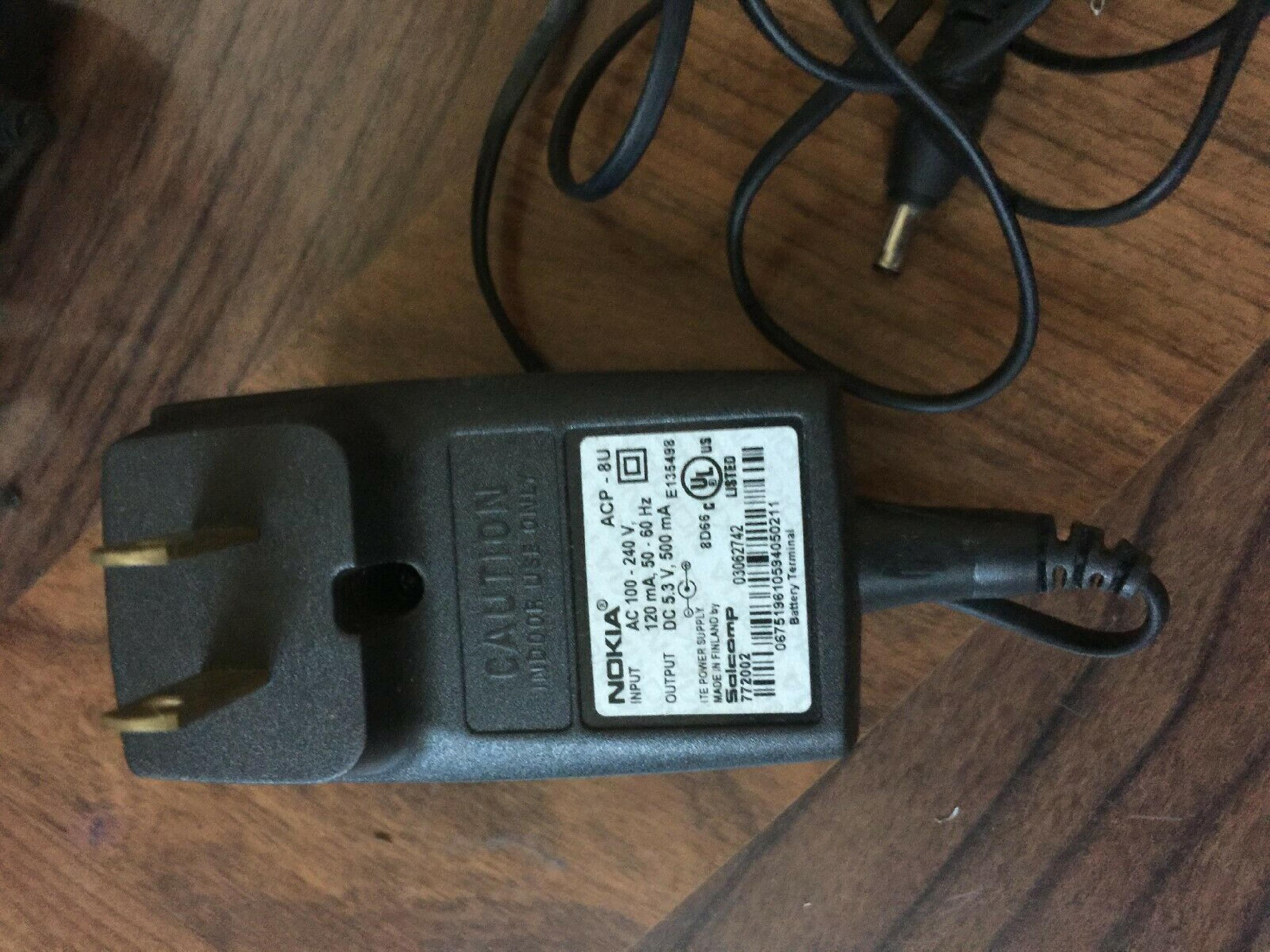 NOKIA ACP-8U CUT WIRE 5.3V DC 500MA AC ADAPTER