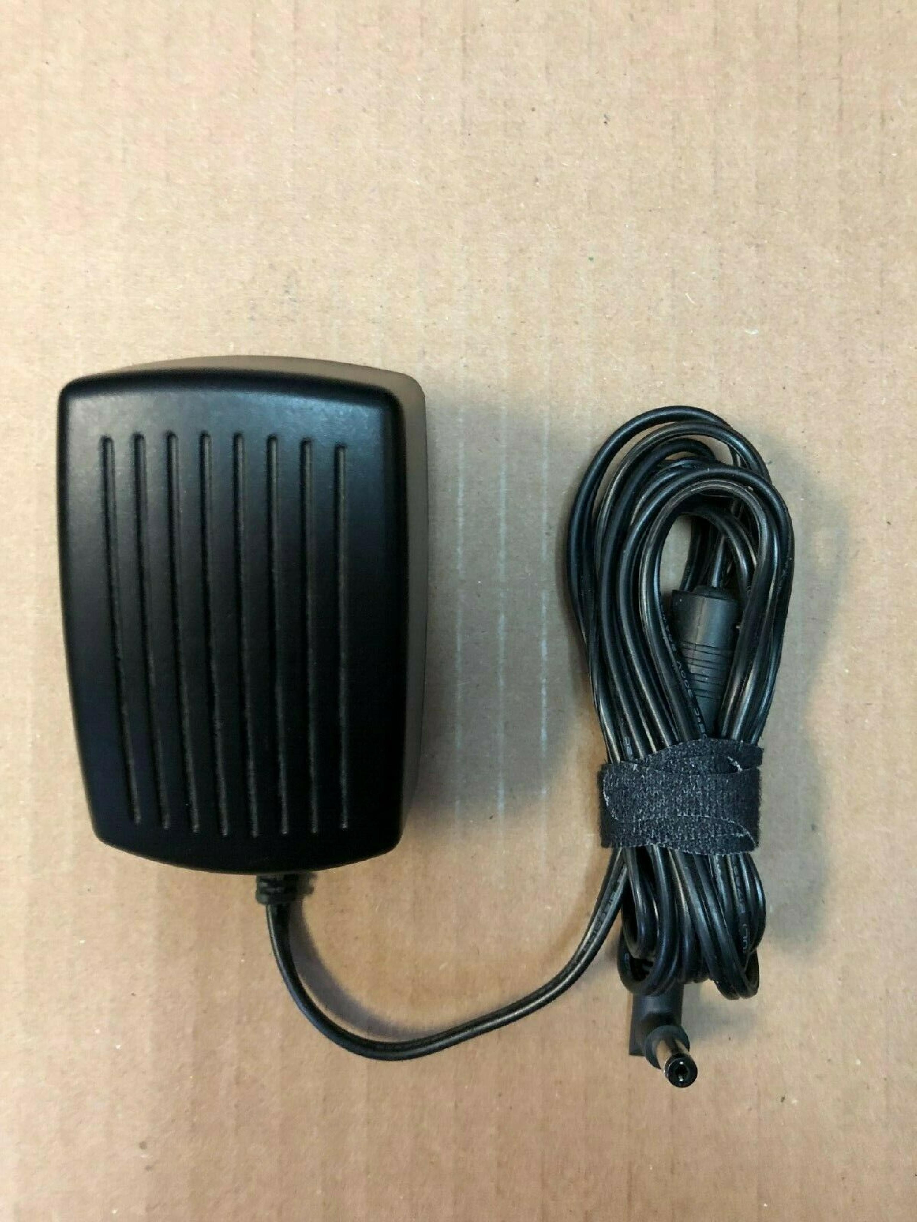 DVE DSA-0151F-12 CUT WIRE 12V DC 1.5A AC ADAPTER WITH BARREL CONNECTOR .4A OD:5.4MM ID:2.3MM NEGATIVE OUTSIDE POLE FOR USE WT1200LE