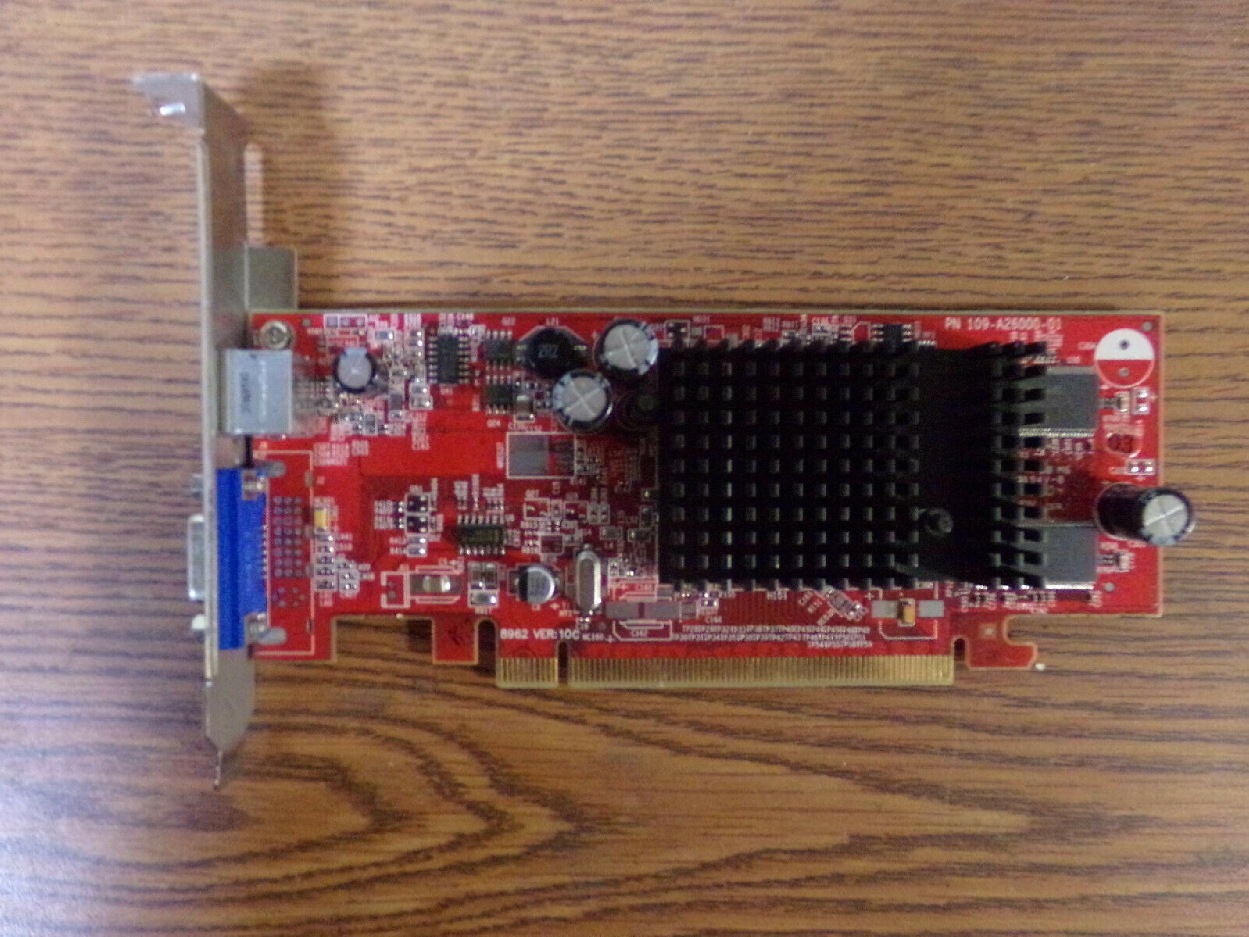 ATI 109-A26000-01 RADEON X300 128MB PCI-E VIDEO CARD WITH DVI AND S-VID PORTS VGA TV-OUT