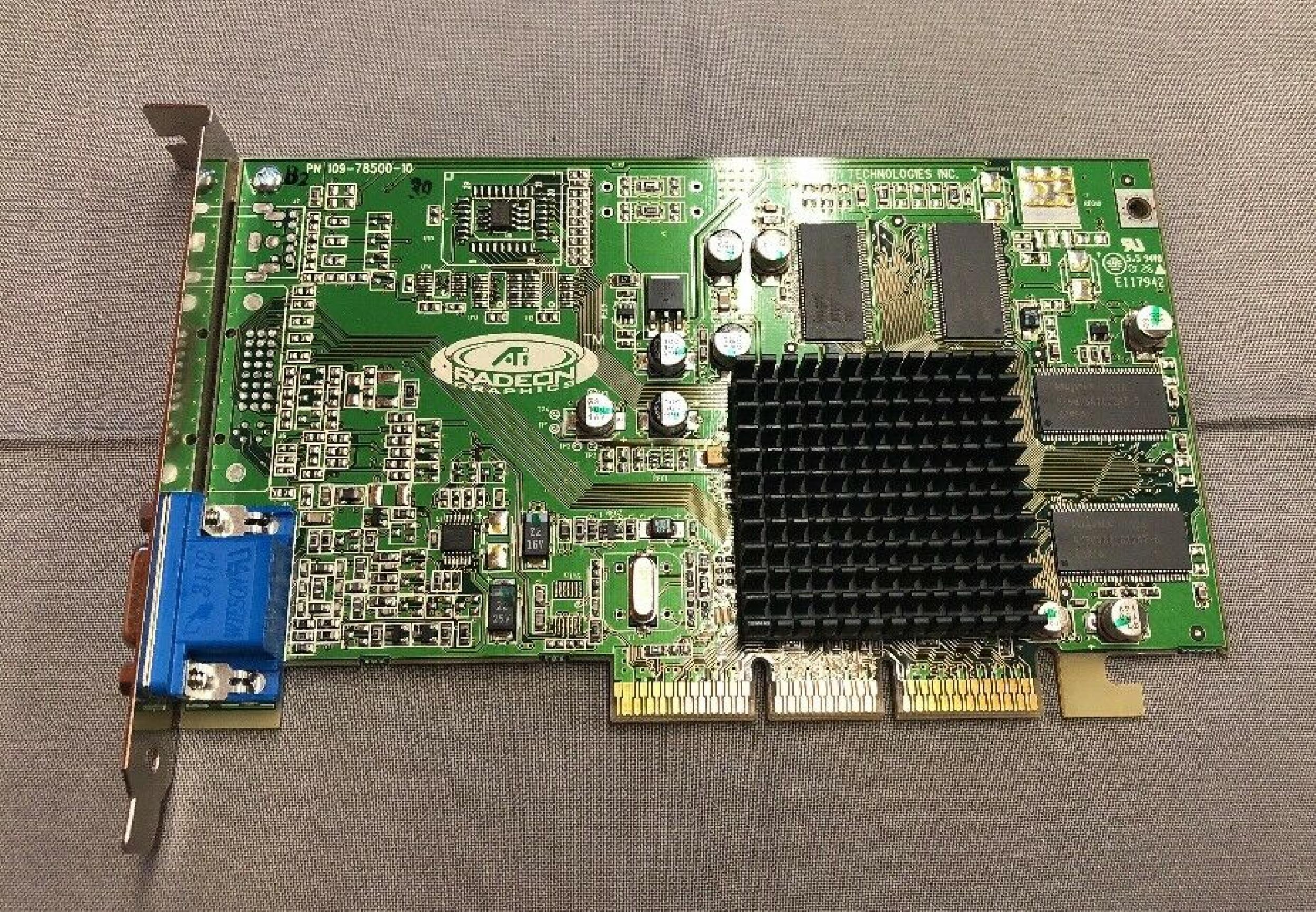 ATI 109-78500-10 RADEON 7000 32MB AGP VIDEO CARD WITH VGA PORT DVI AND S-VIDEO OUTPUTS VGA,