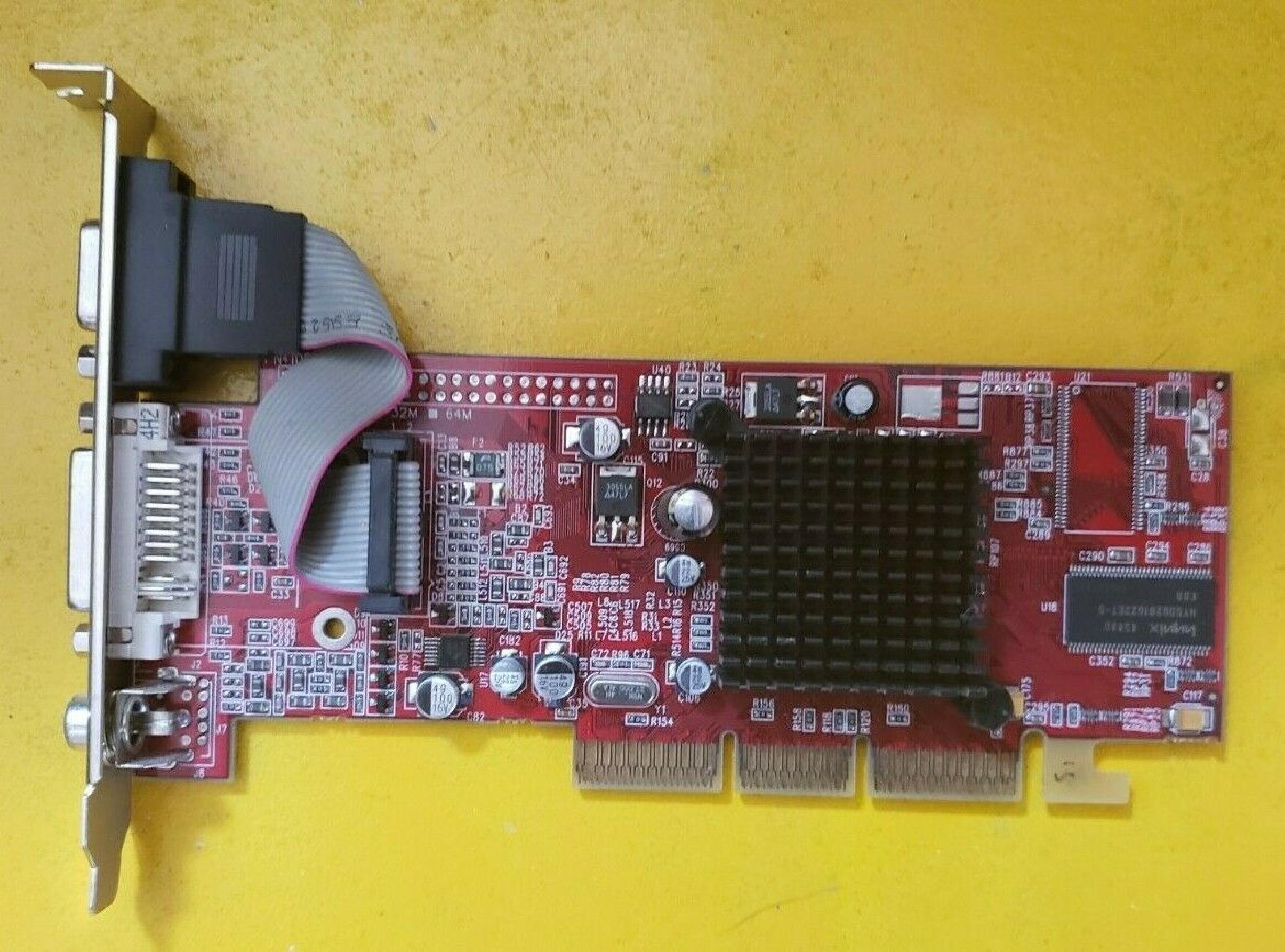 ATI RV6DE RADEON 7000 32MB AGP VIDEO CARD WITH DVI VGA AND TV-OUT PORTS