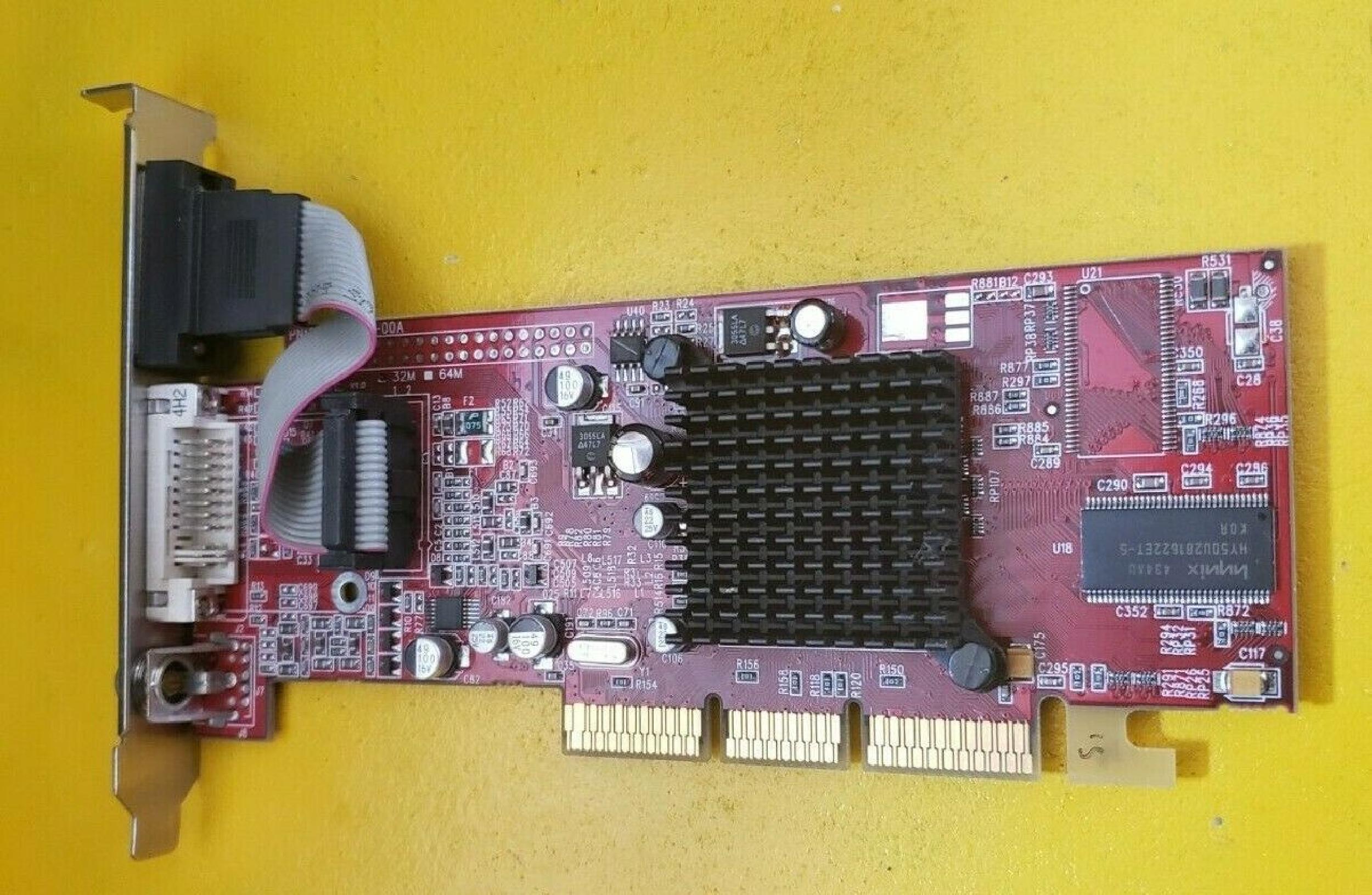 ATI RV6DE RADEON 7000 32MB AGP VIDEO CARD WITH DVI VGA AND TV-OUT PORTS