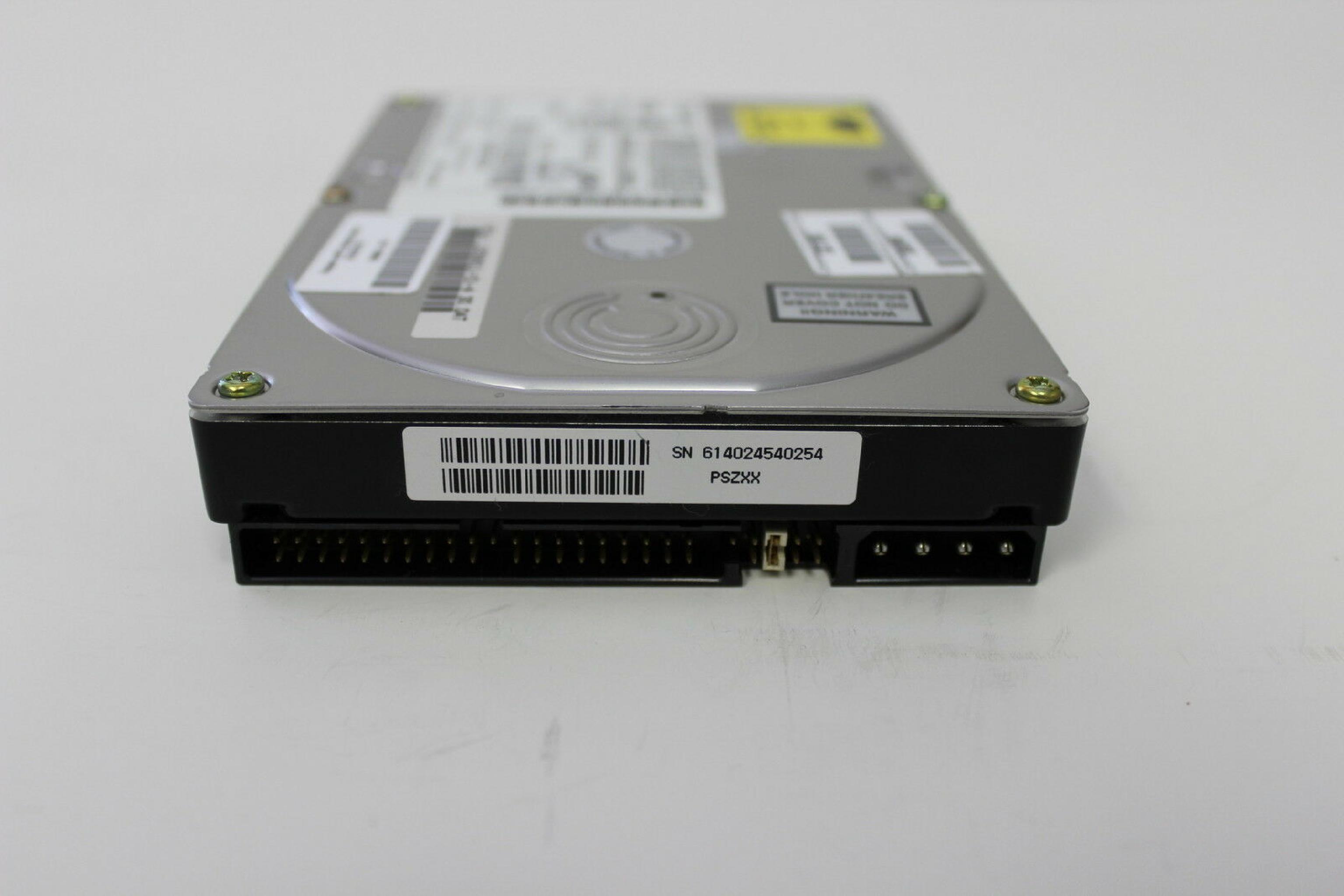 QUANTUM / COMPAQ / HEWLETT PACKARD / HP 168628-001 30GB AT 3.5 INCH HARD DRIVE IDE PSZXX A010F