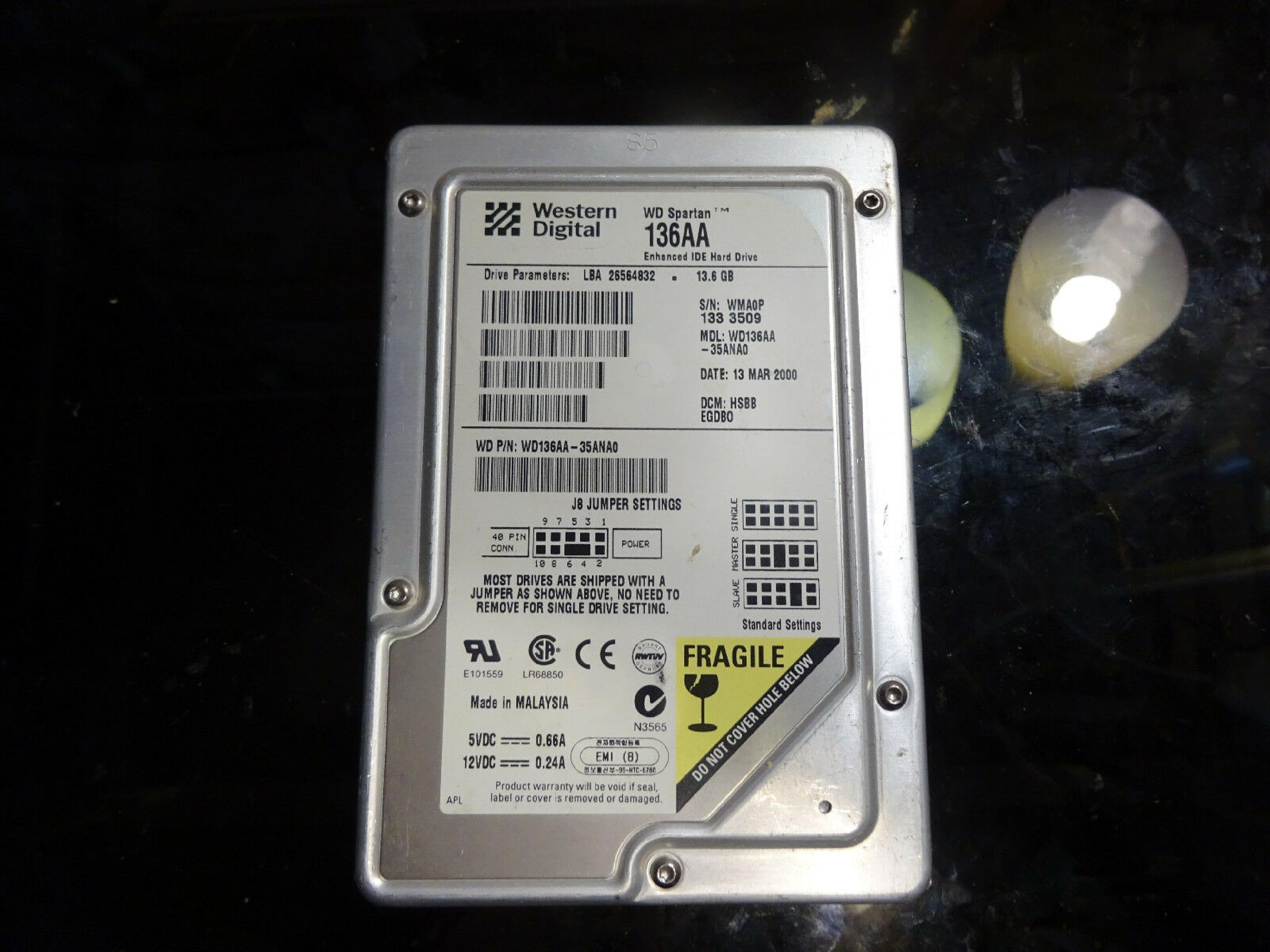 WESTERN DIGITAL / WD 136AA 13601MB AT 3.5 INCH HARD DRIVE