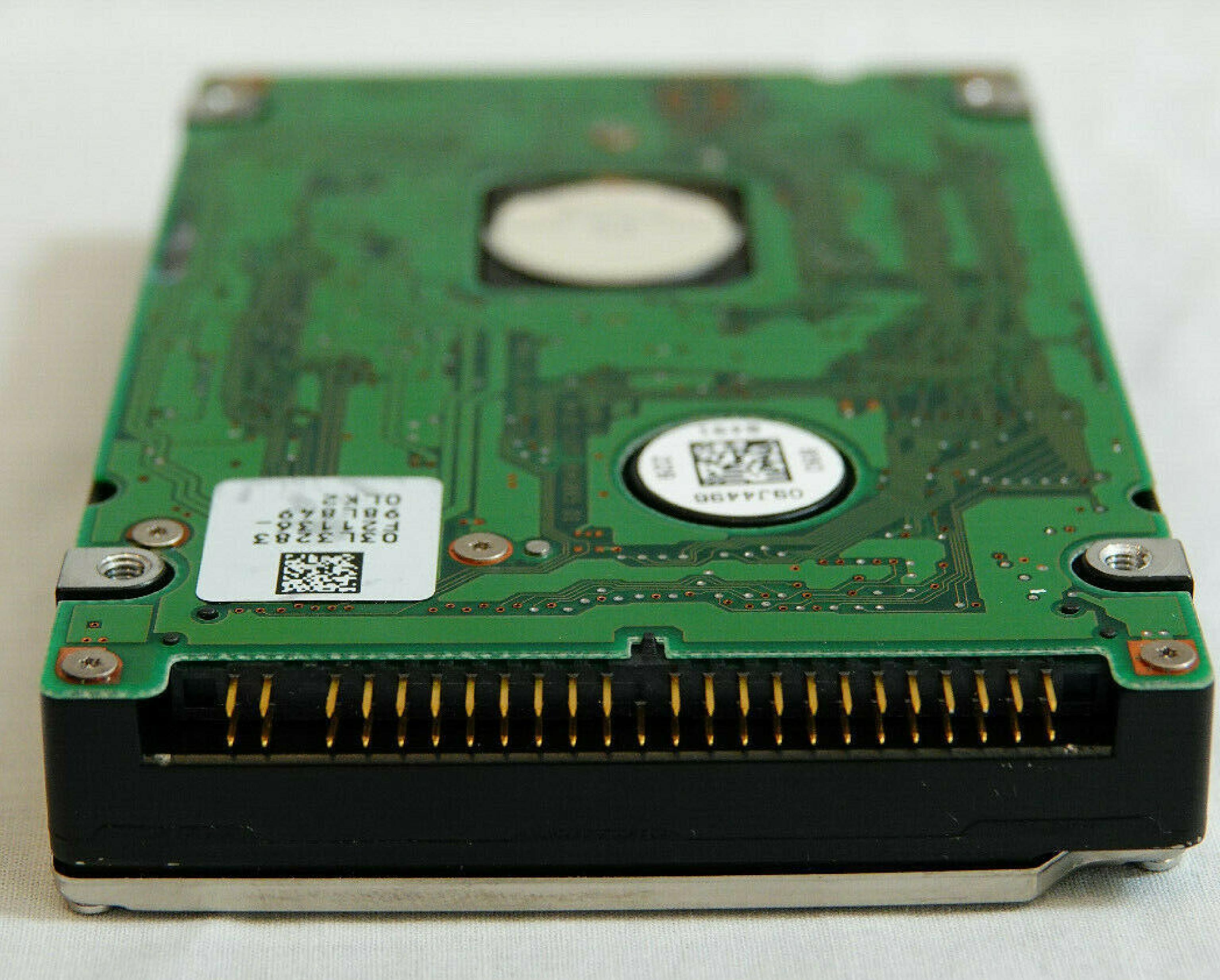 IBM DYLA-28100 TRAVELSTAR 8.19GB 4900RPM AT 2.5 INCH HARD DRIVE