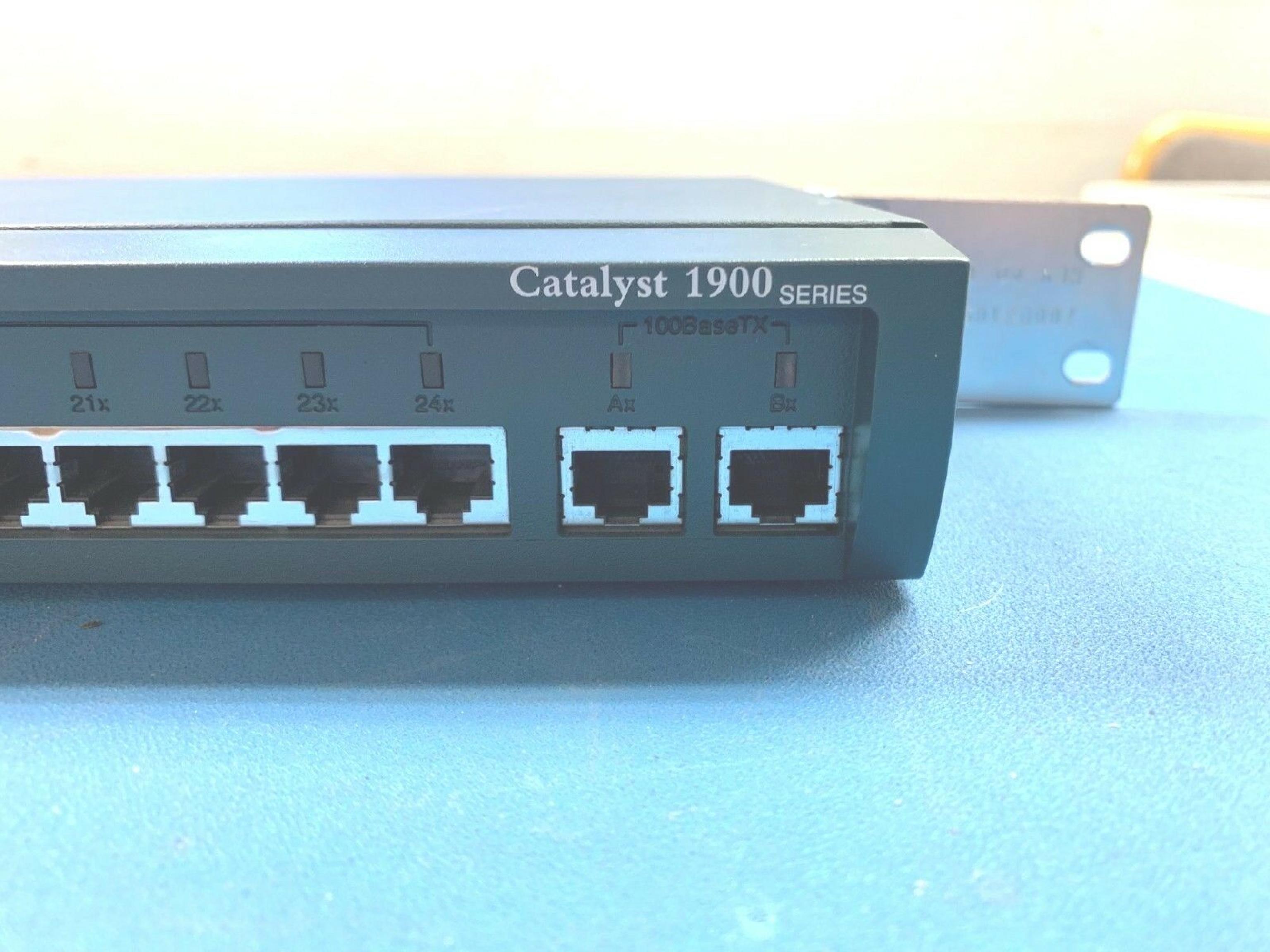 CISCO SYSTEMS WS-C1924-EN-DC CATALYST 1900 24 PORT 10BT 2X 100BTX ETHERNET SWITCH DC POWER