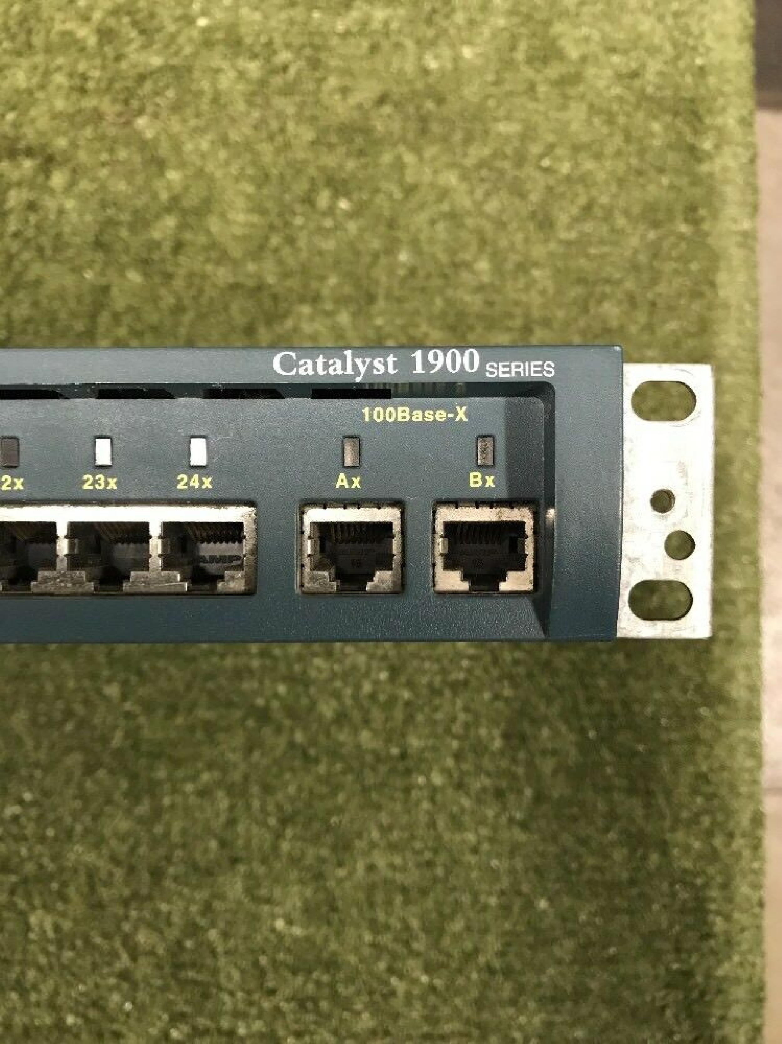 CISCO SYSTEMS CATALYST 1900 SERIES CATALYST 1900 24 PORT 10BT 2X 100BTX ETHERNET SWITCH DC POWER