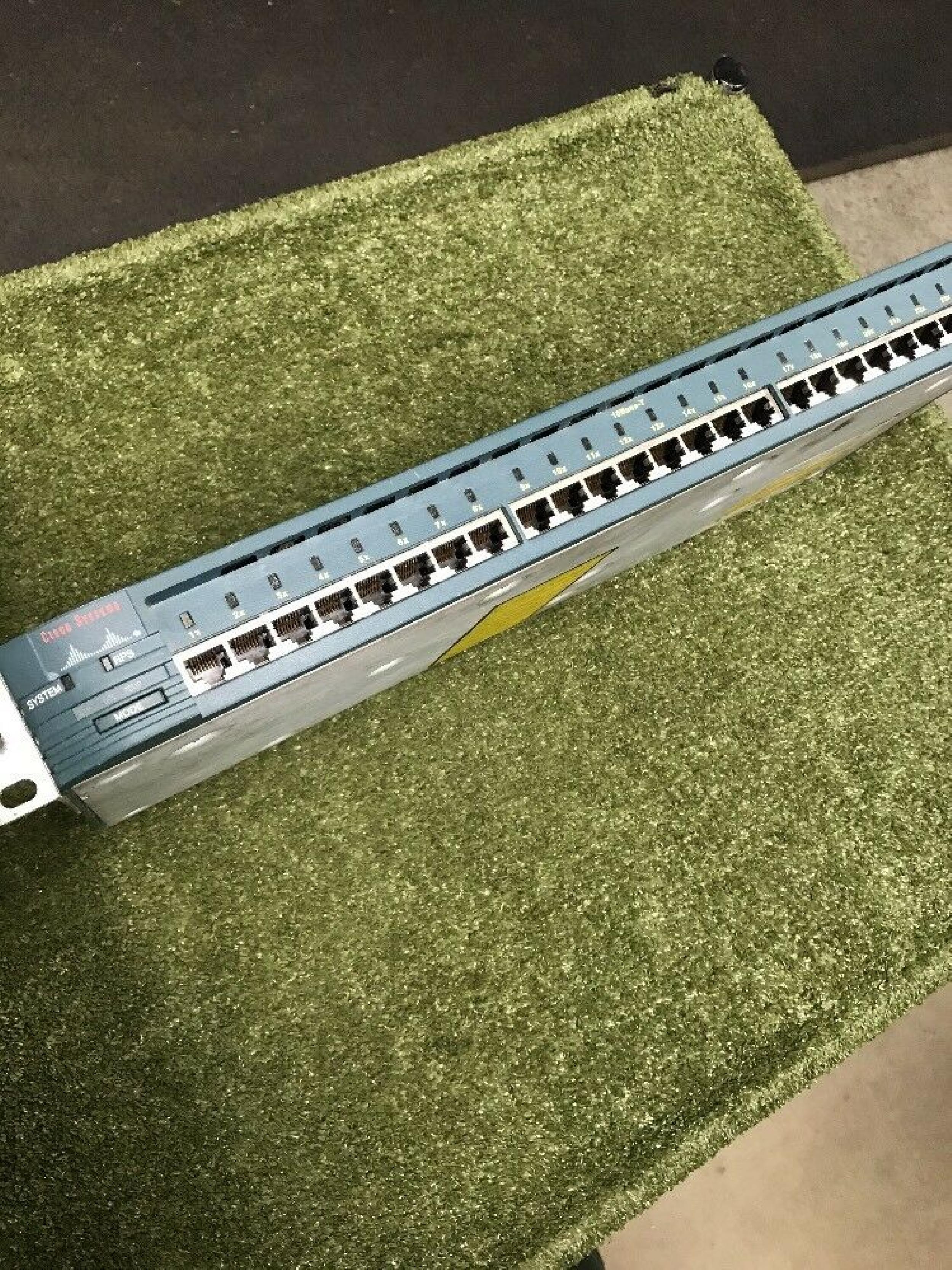 CISCO SYSTEMS CATALYST 1900 SERIES CATALYST 1900 24 PORT 10BT 2X 100BTX ETHERNET SWITCH DC POWER