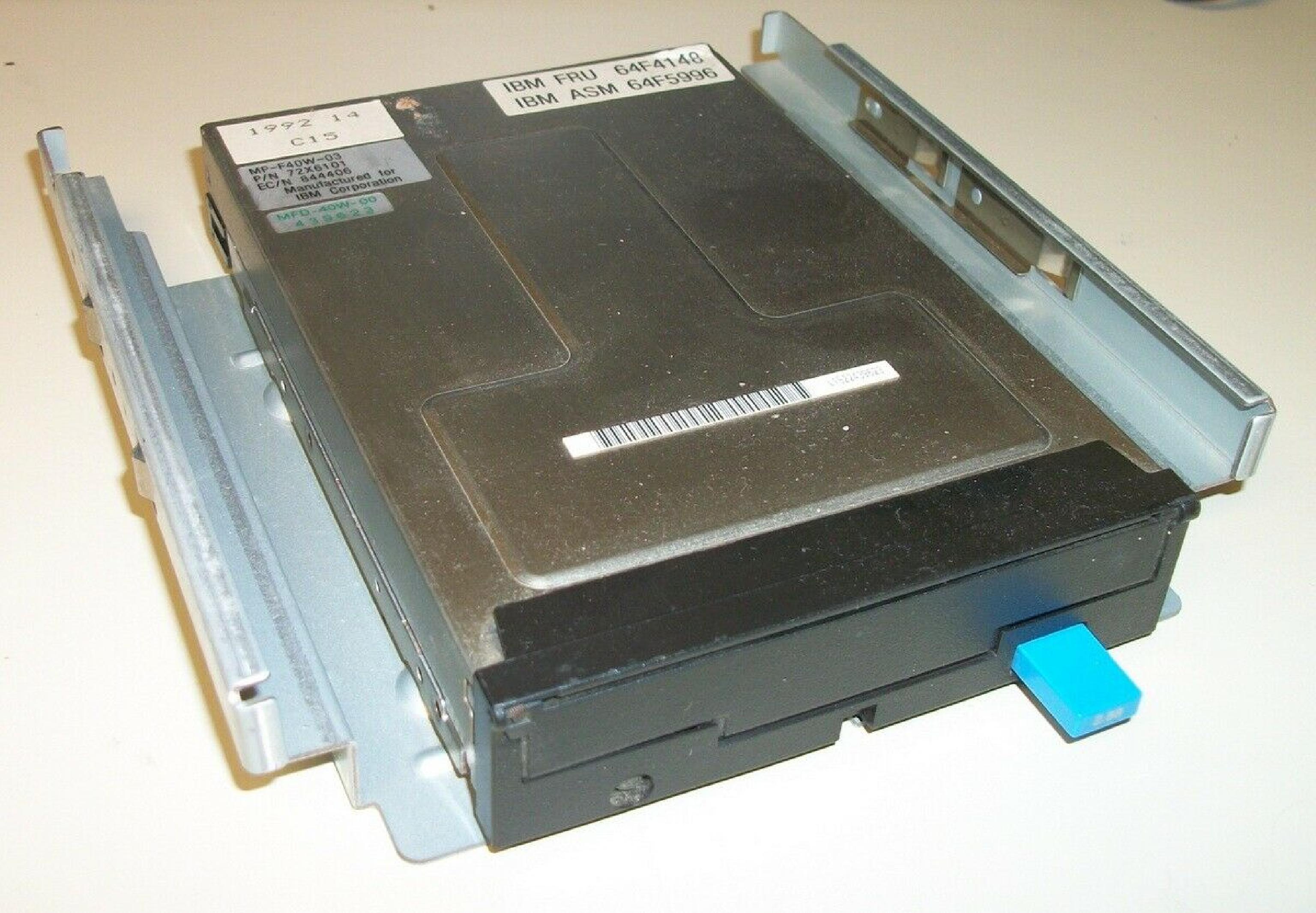 IBM MP-F40W-00 3.5 INCH FLOPPY DRIVE PULLED FROM RS6000 7009-26-05103 & FROM 9556-0BA