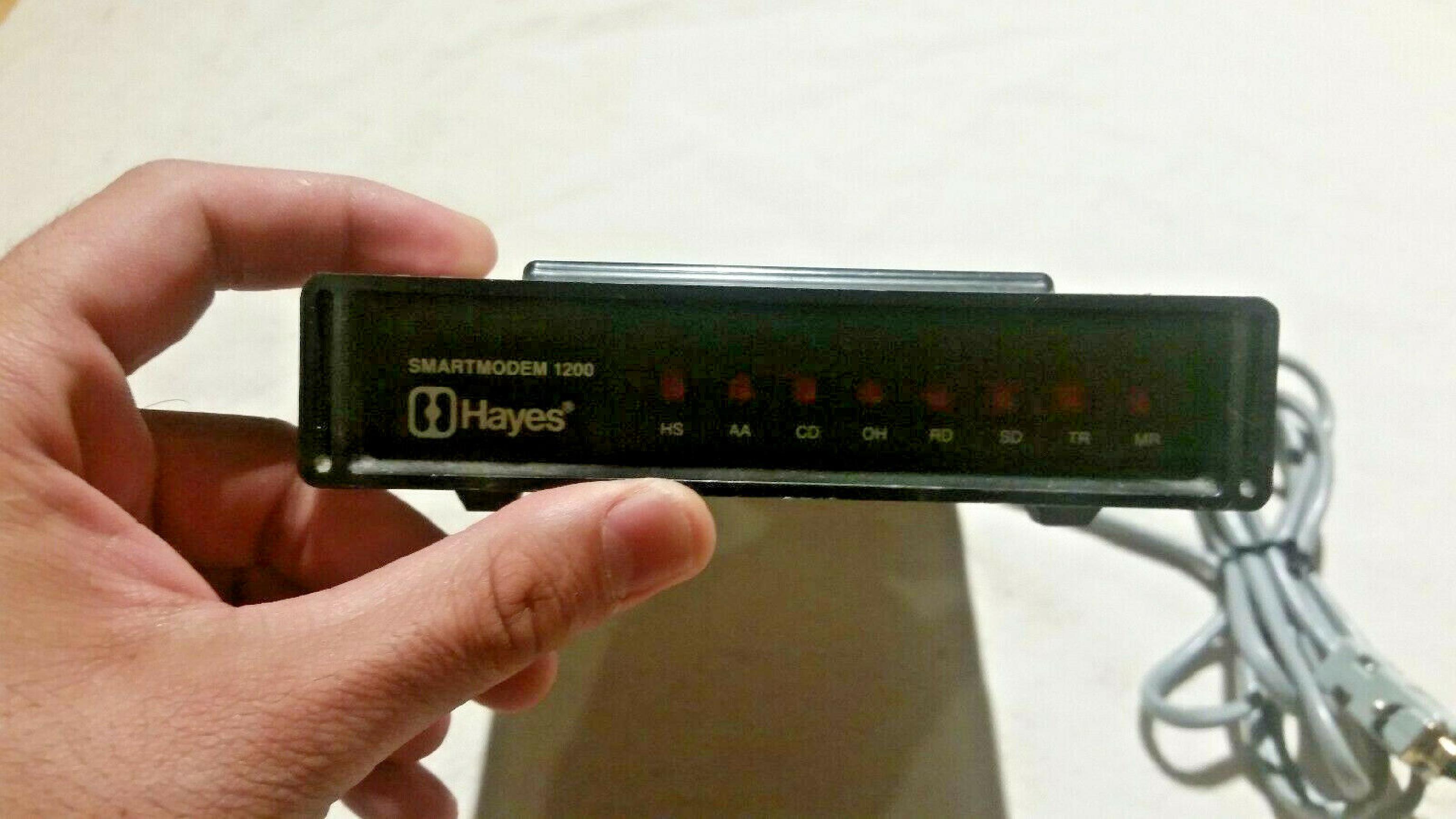 HAYES 07-00038 SMARTMODEM 1200 WITH POWER SUPPLY