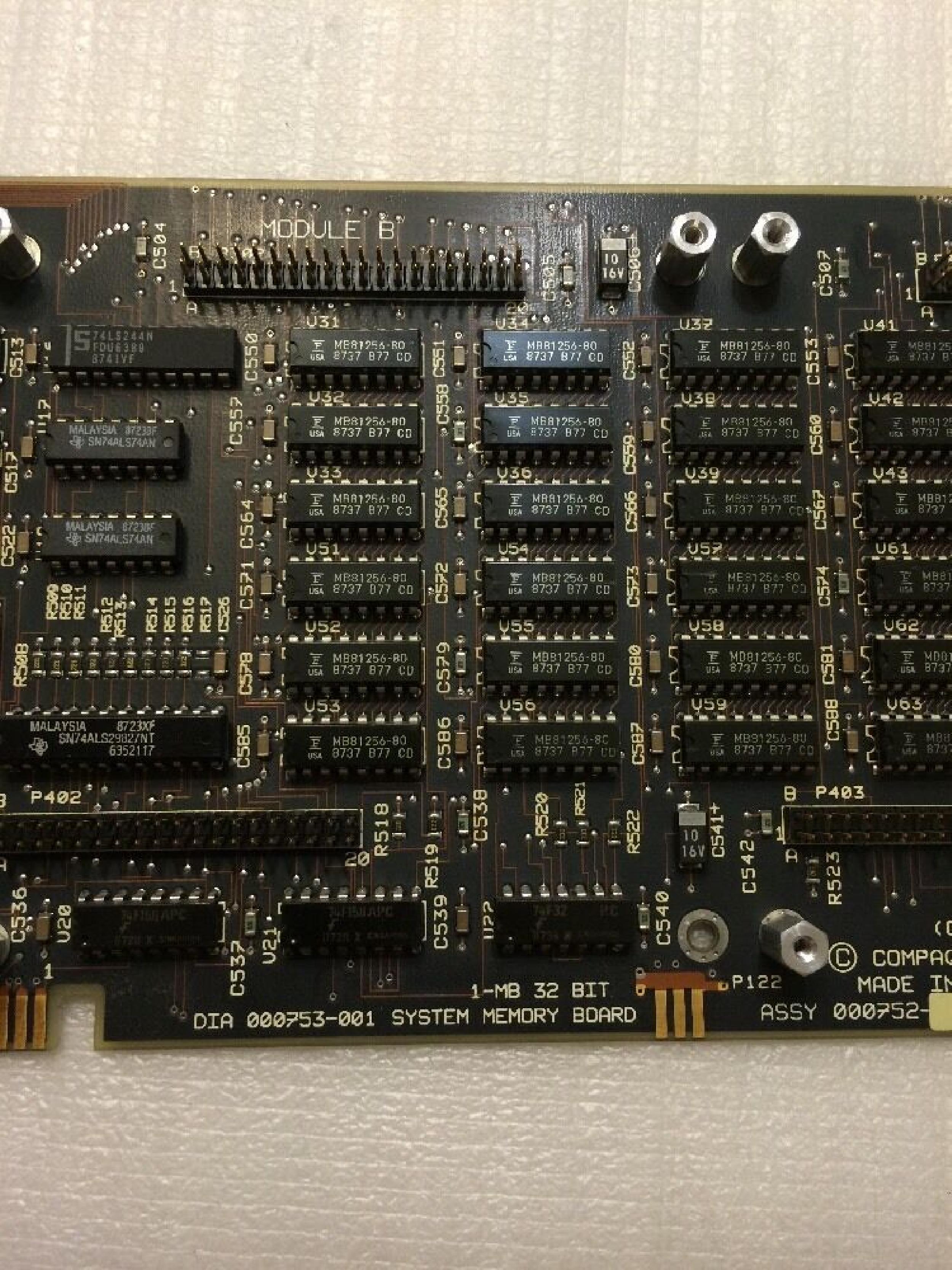 COMPAQ / HEWLETT PACKARD / HP 000754-001 1MB 32 BIT SYSTEM MEMORY BOARD