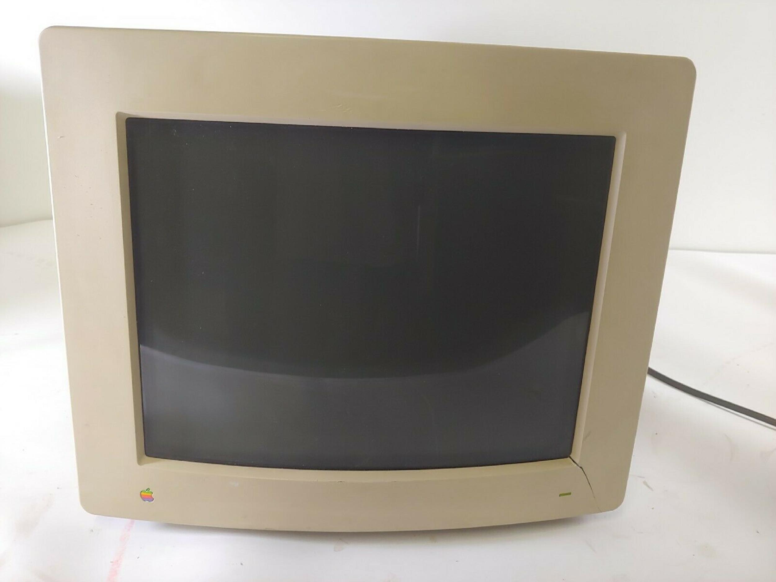 APPLE RGB MONITOR RGB, 13INCH COLOR HIGH RESOLUTION