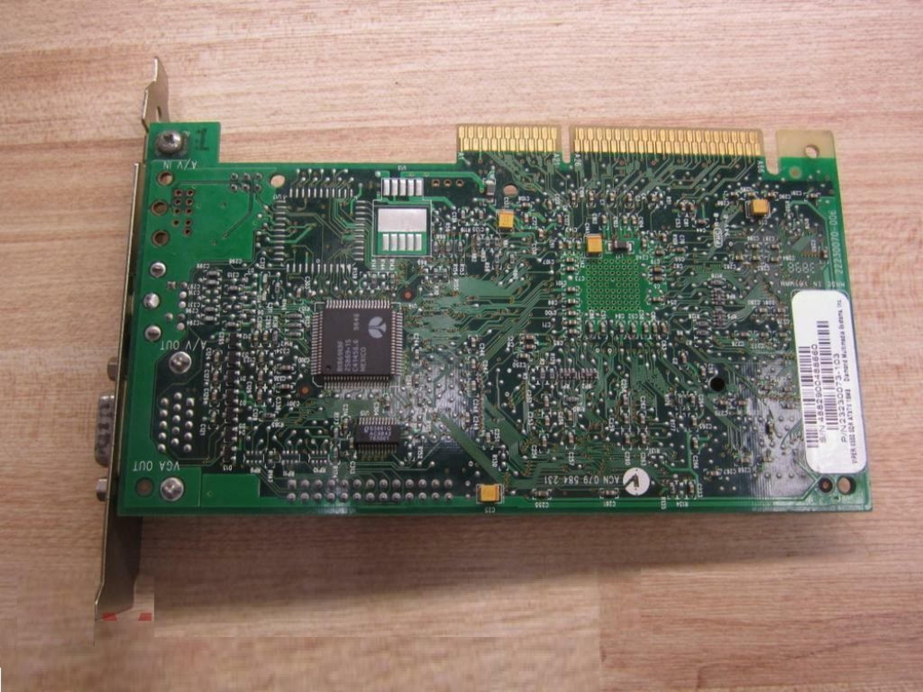 DIAMOND MULTIMEDIA SYSTEMS 23230073-103 DIAMOND VIPER V550 16MB AGP