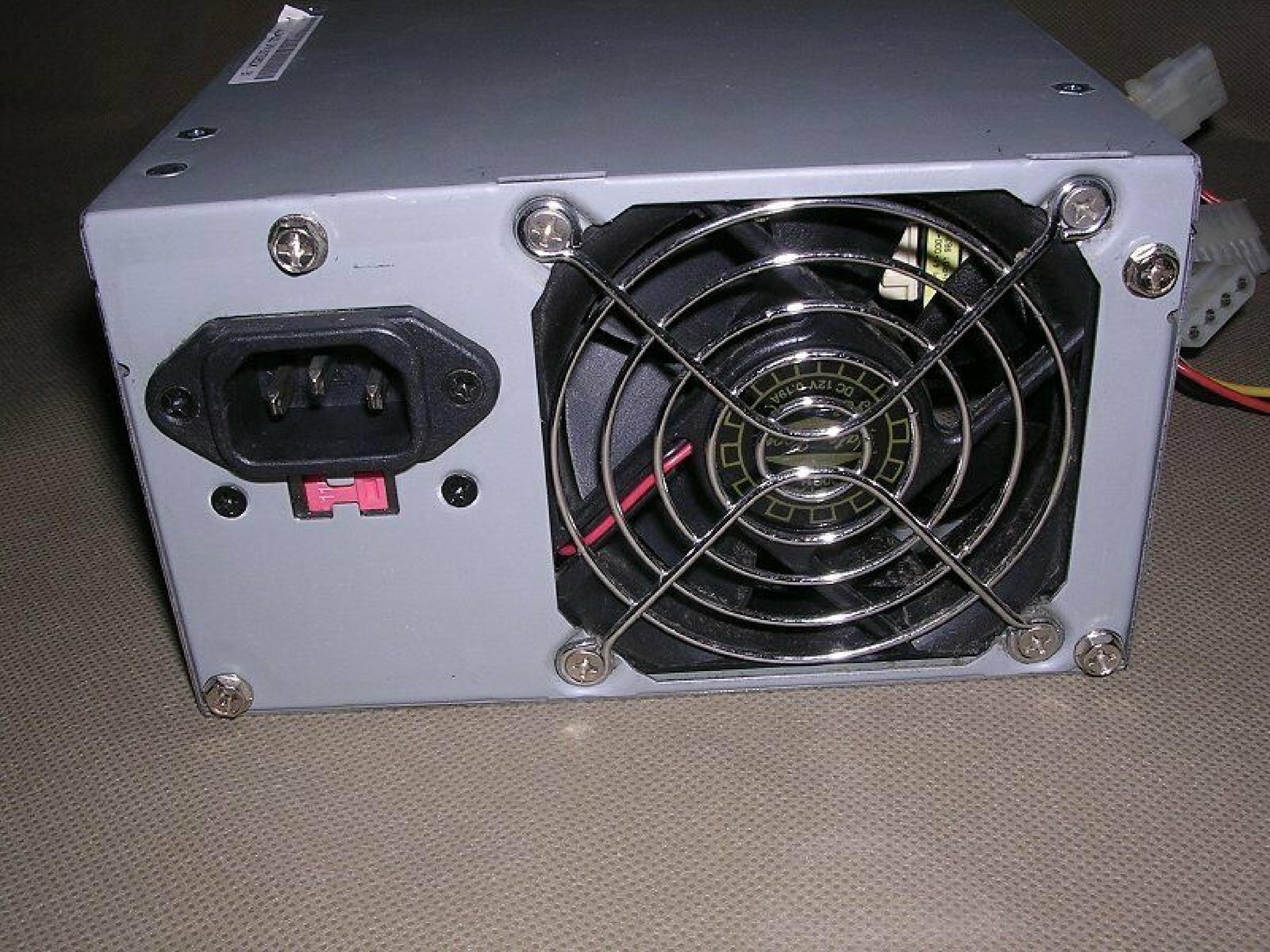 FSP GROUP / SPARKLE POWER INTL LTD / POWER MAN / YATE LOON FSP235-60GT 235 WATT POWER SUPPLY ATX 235W 20 PIN