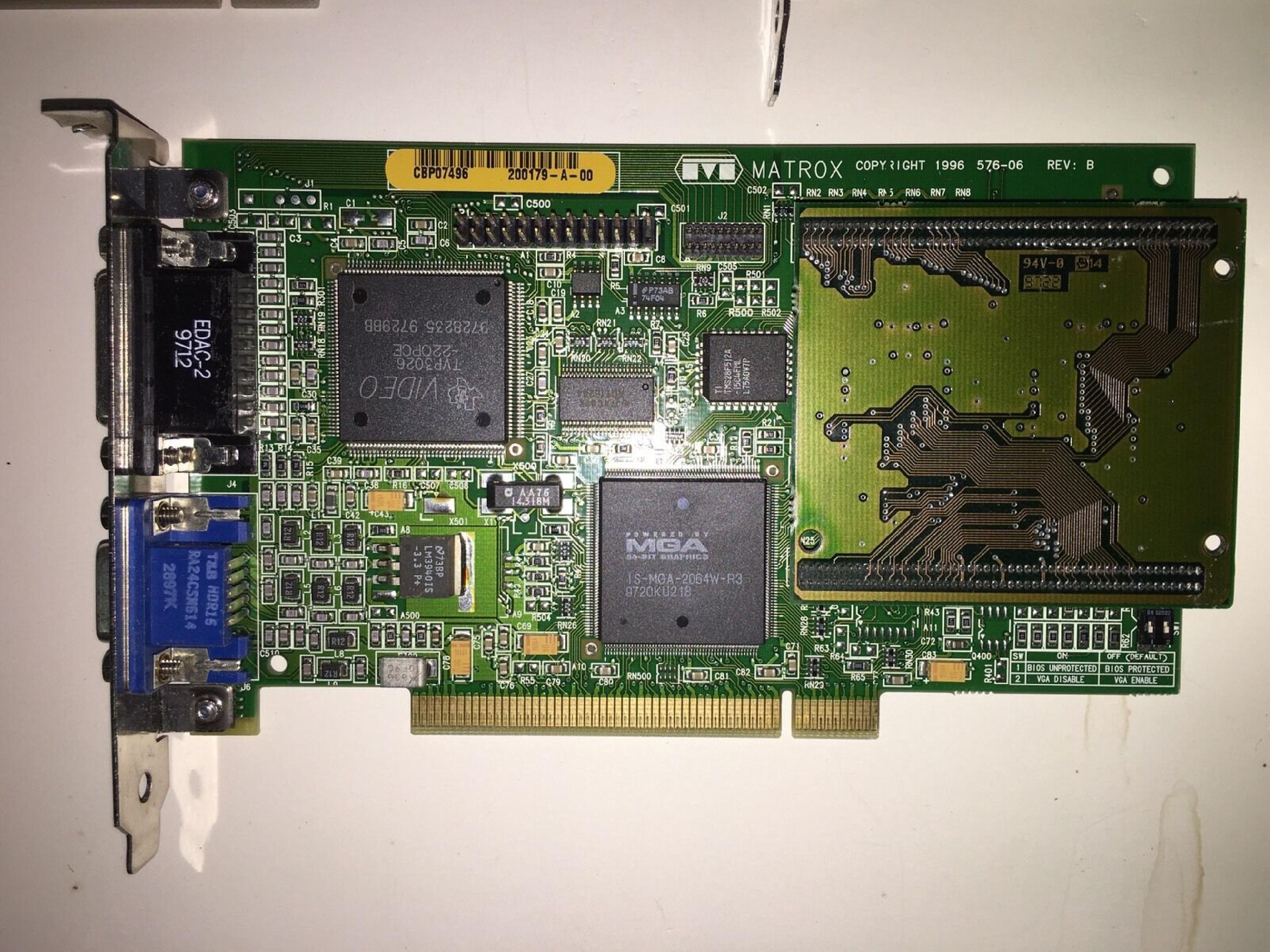 HEWLETT PACKARD / HP / MATROX 5064-0285 2MB PCI VIDEO ADAPTER CARD WITH VGA AND OUTPUT OUTPUTS