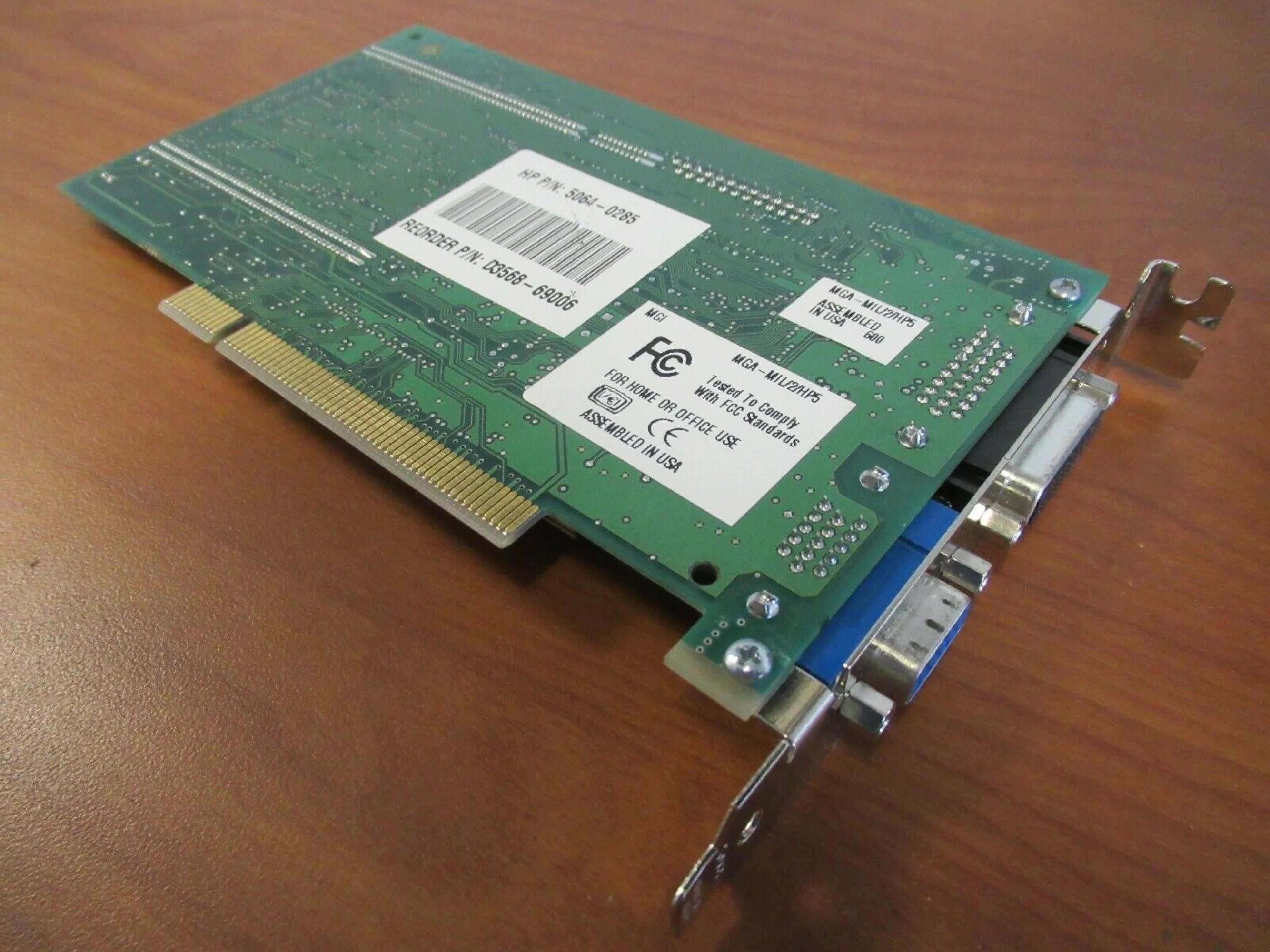 HEWLETT PACKARD / HP / MATROX 5064-0285 2MB PCI VIDEO ADAPTER CARD WITH VGA AND OUTPUT OUTPUTS