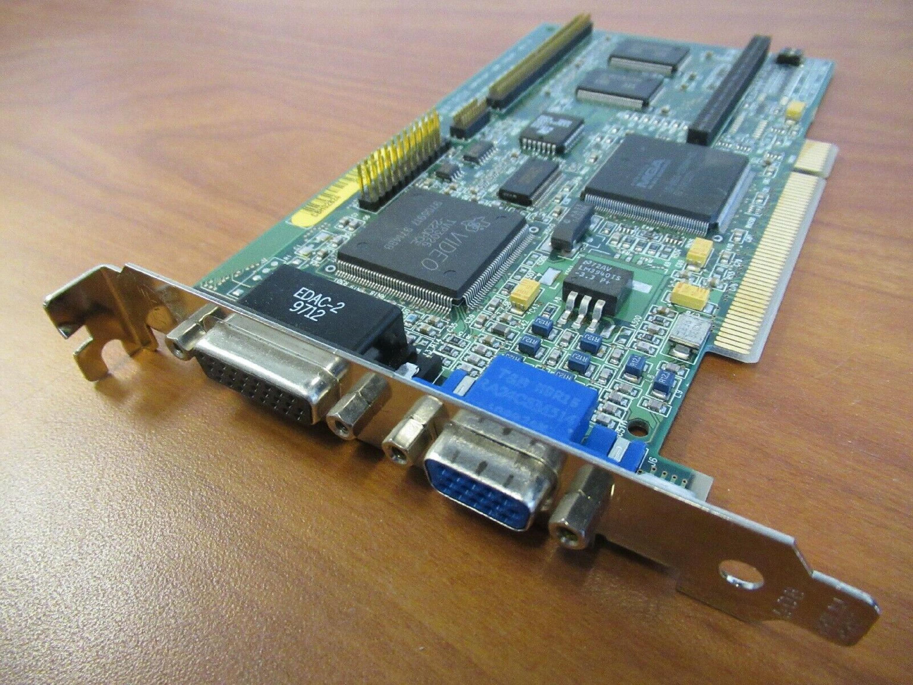 HEWLETT PACKARD / HP / MATROX 5064-0285 2MB PCI VIDEO ADAPTER CARD WITH VGA AND OUTPUT OUTPUTS