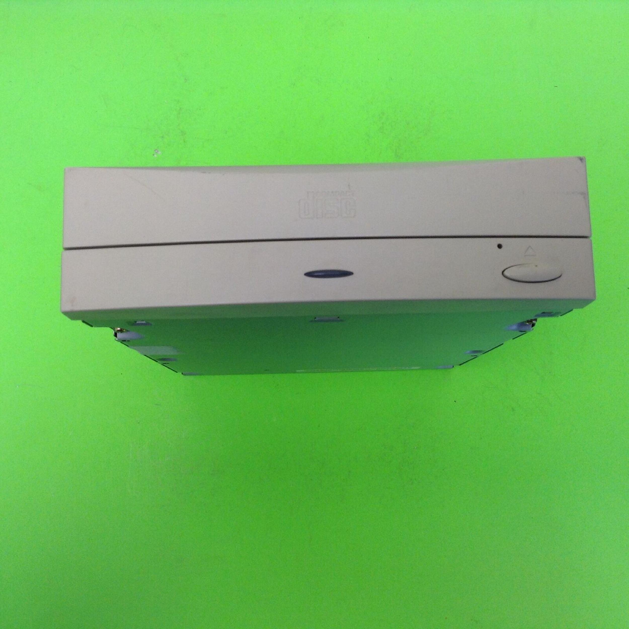 SAMSUNG SC-140 CDROM 40X IDE OFF WHITE PULLED FROM OPTIPLEX GX1 CD MASTER 40E CD-ROM DRIVE