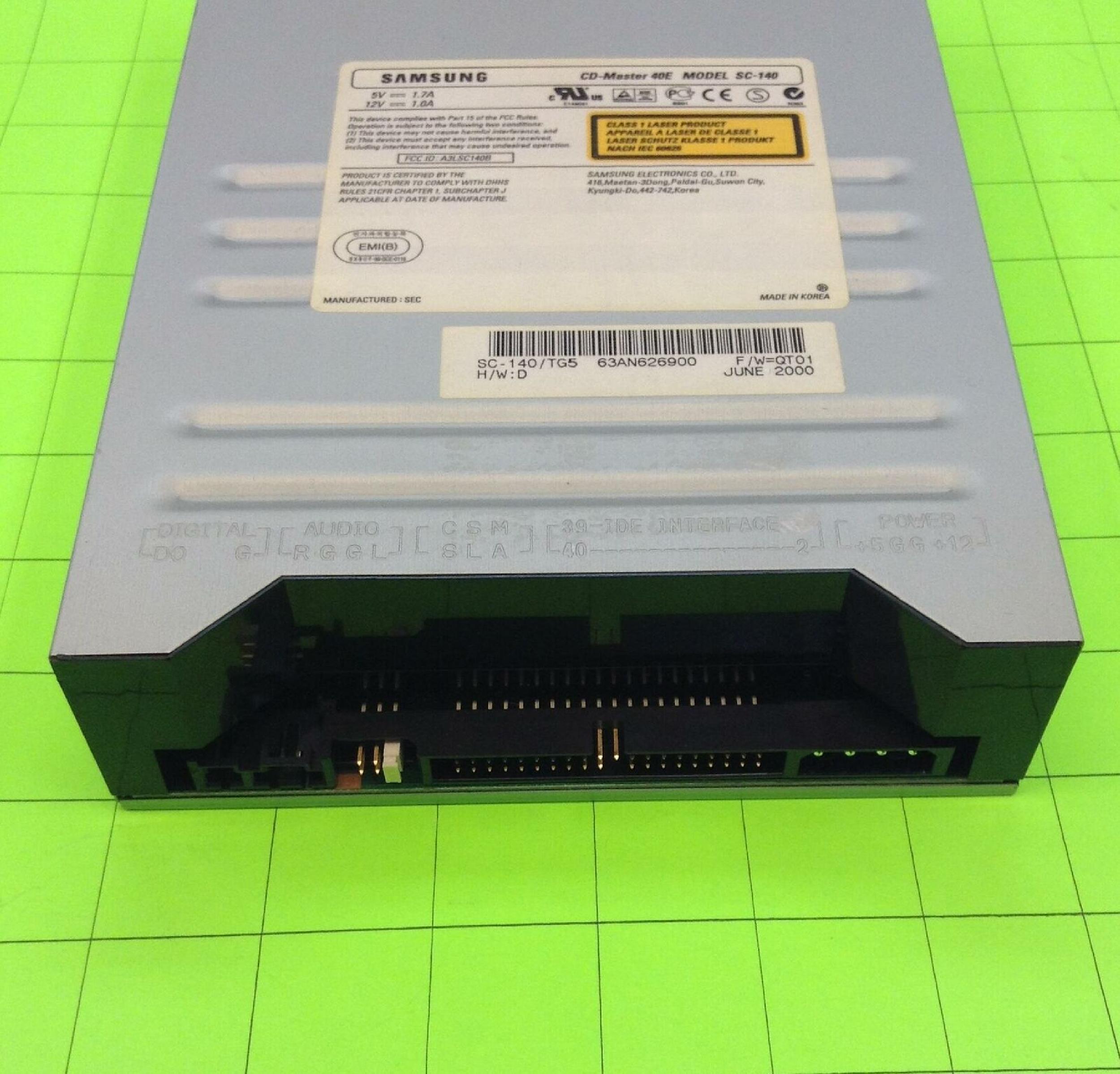 SAMSUNG SC-140 CDROM 40X IDE OFF WHITE PULLED FROM OPTIPLEX GX1 CD MASTER 40E CD-ROM DRIVE