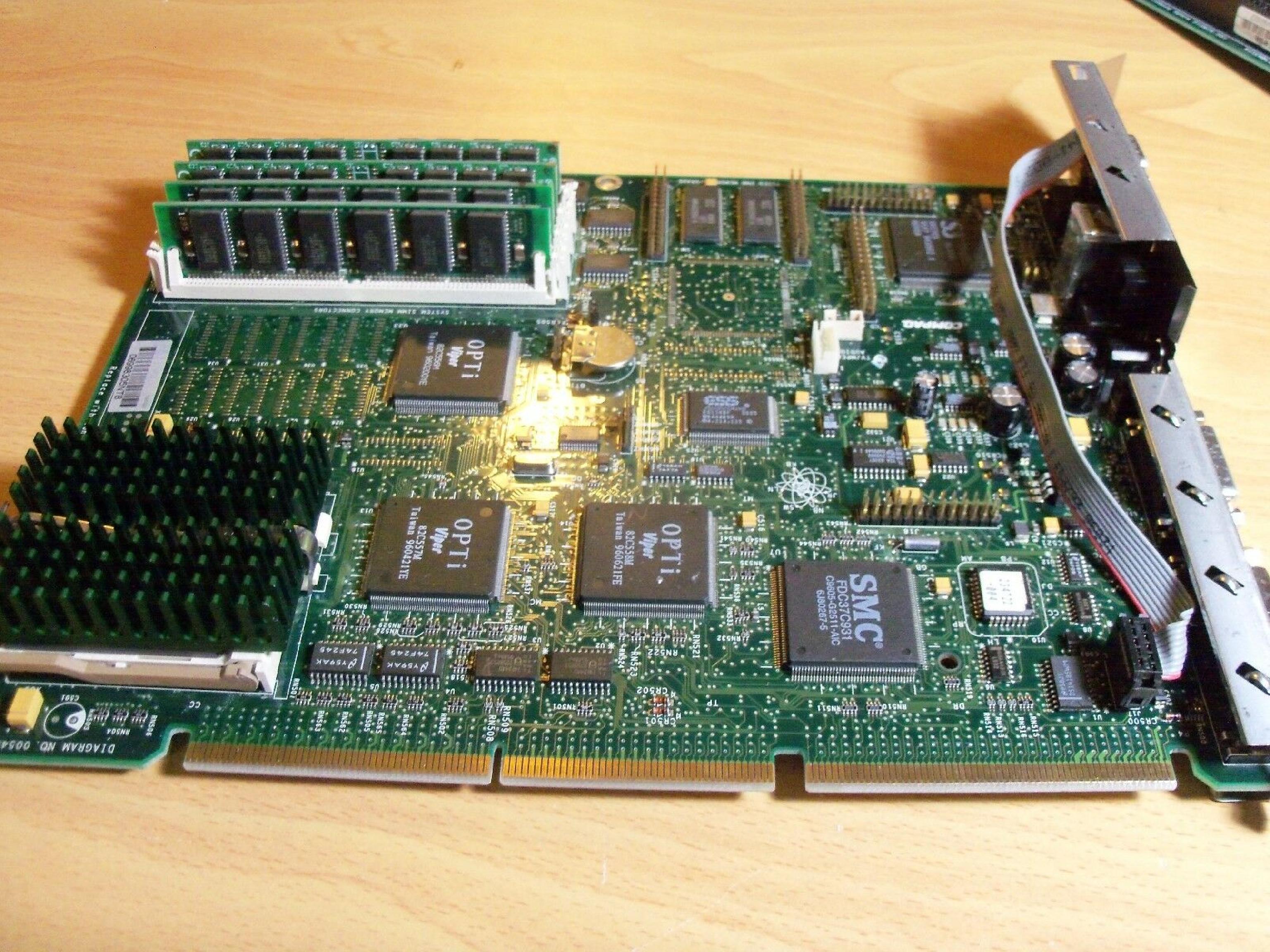 COMPAQ / HEWLETT PACKARD / HP 235211-001 9500 9234 P120 SYSTEM BOARD