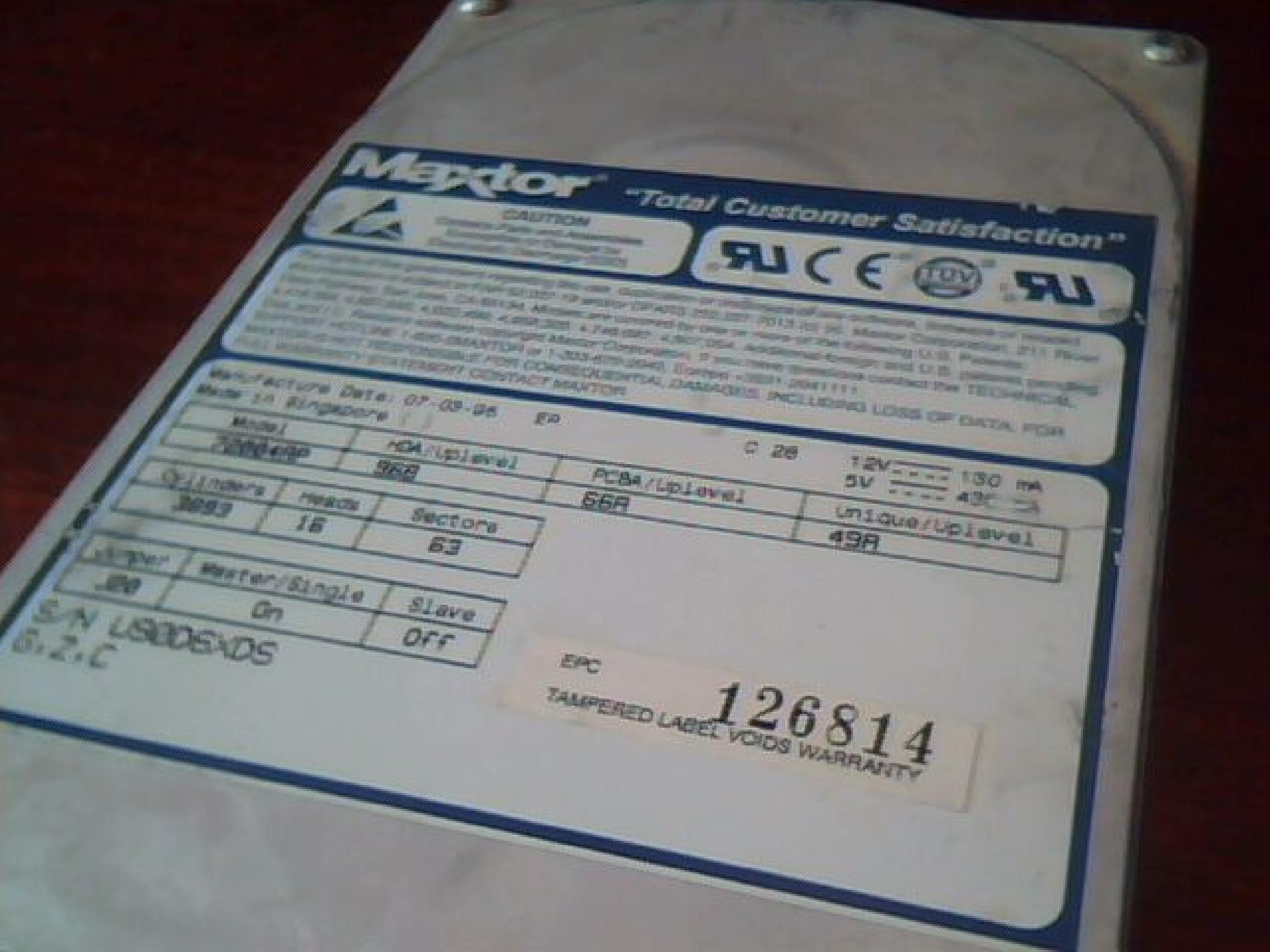 MAXTOR 72004AP 2GB IDE DRIVE