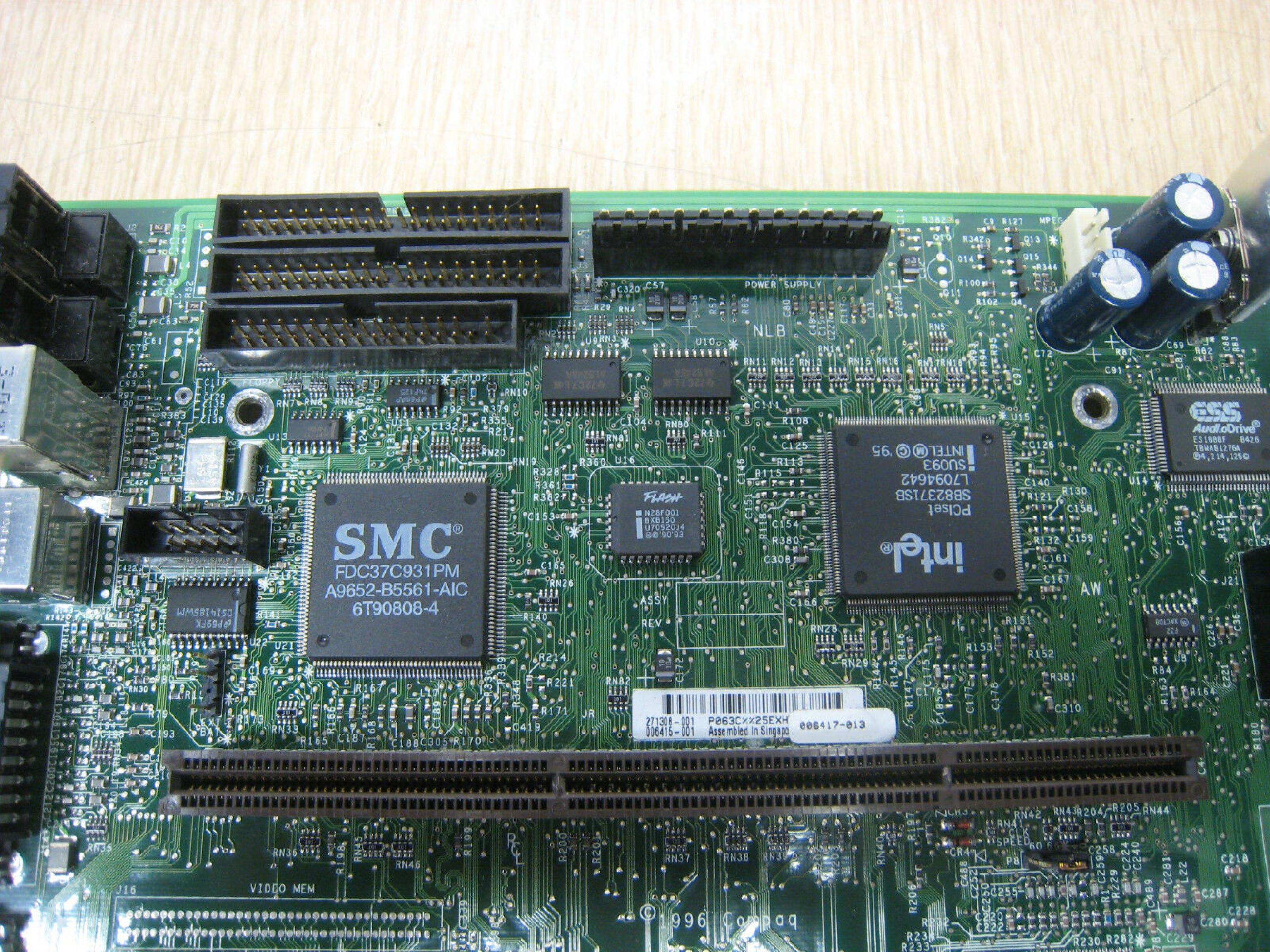 COMPAQ / HEWLETT PACKARD / HP 271308-001 PRESARIO 4000 8000 686 2MB PROCESSOR BOARD WITH 3D