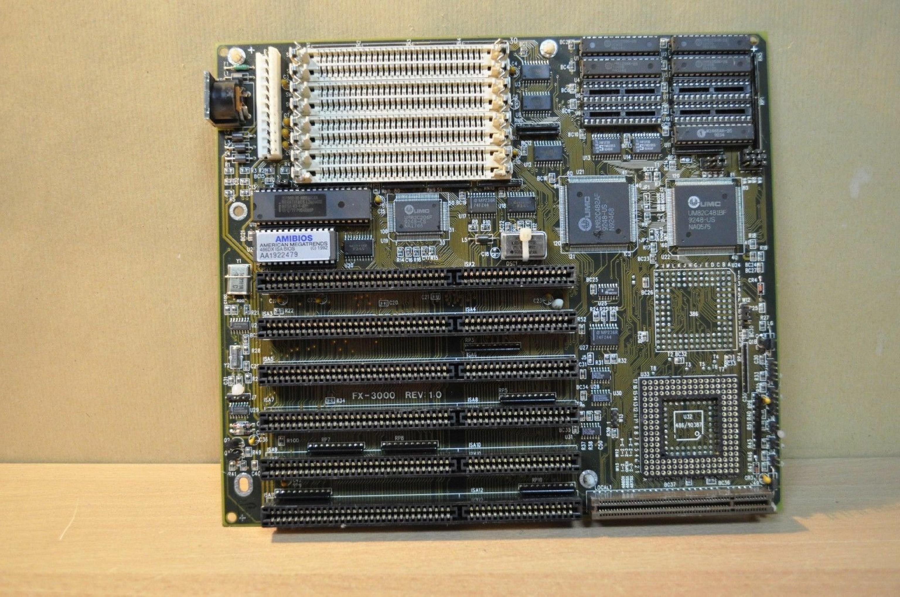 UMC FX-3000 6 16BIT ISA 386DX-33 SYSTEM BOARD 8 30PIN SIMM SOCKETS